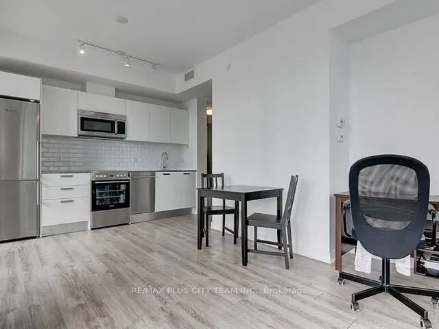 42 Charles Street E, #1504