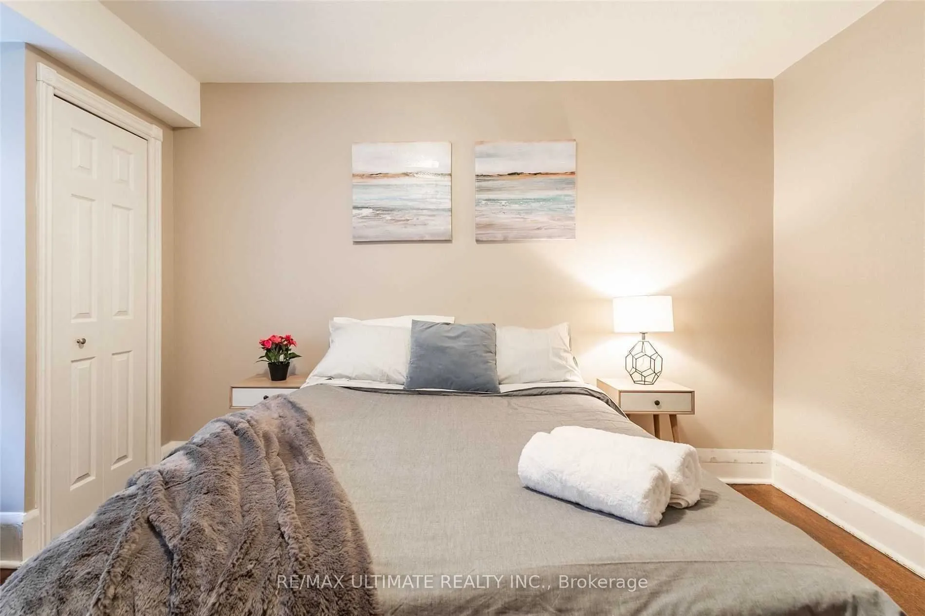 470 Oriole Parkway, #1