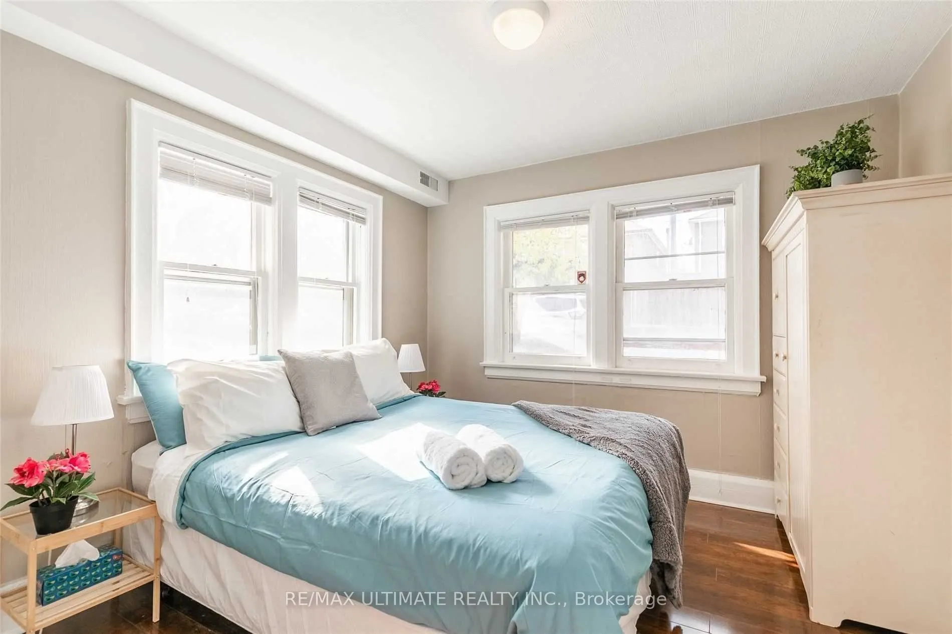 470 Oriole Parkway, #1