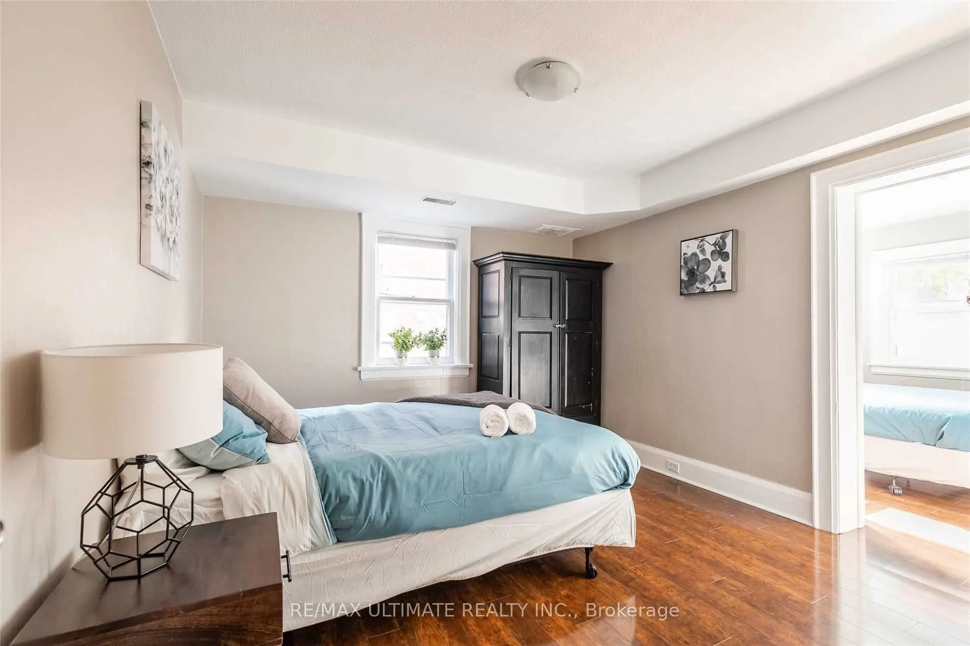 470 Oriole Parkway, #1