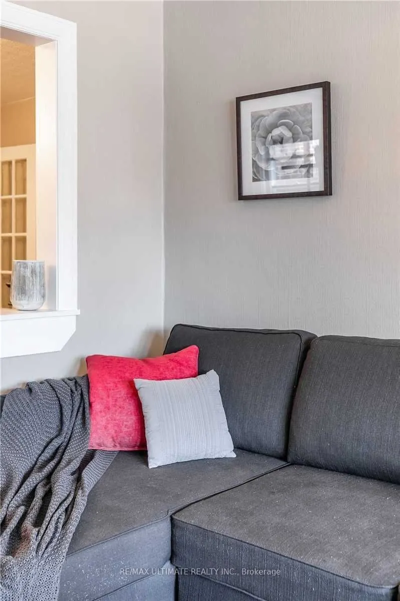 470 Oriole Parkway, #1