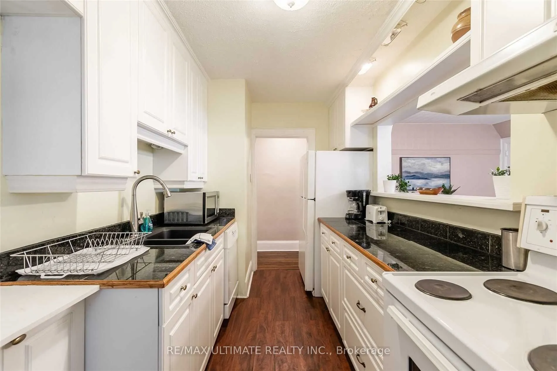 470 Oriole Parkway, #1