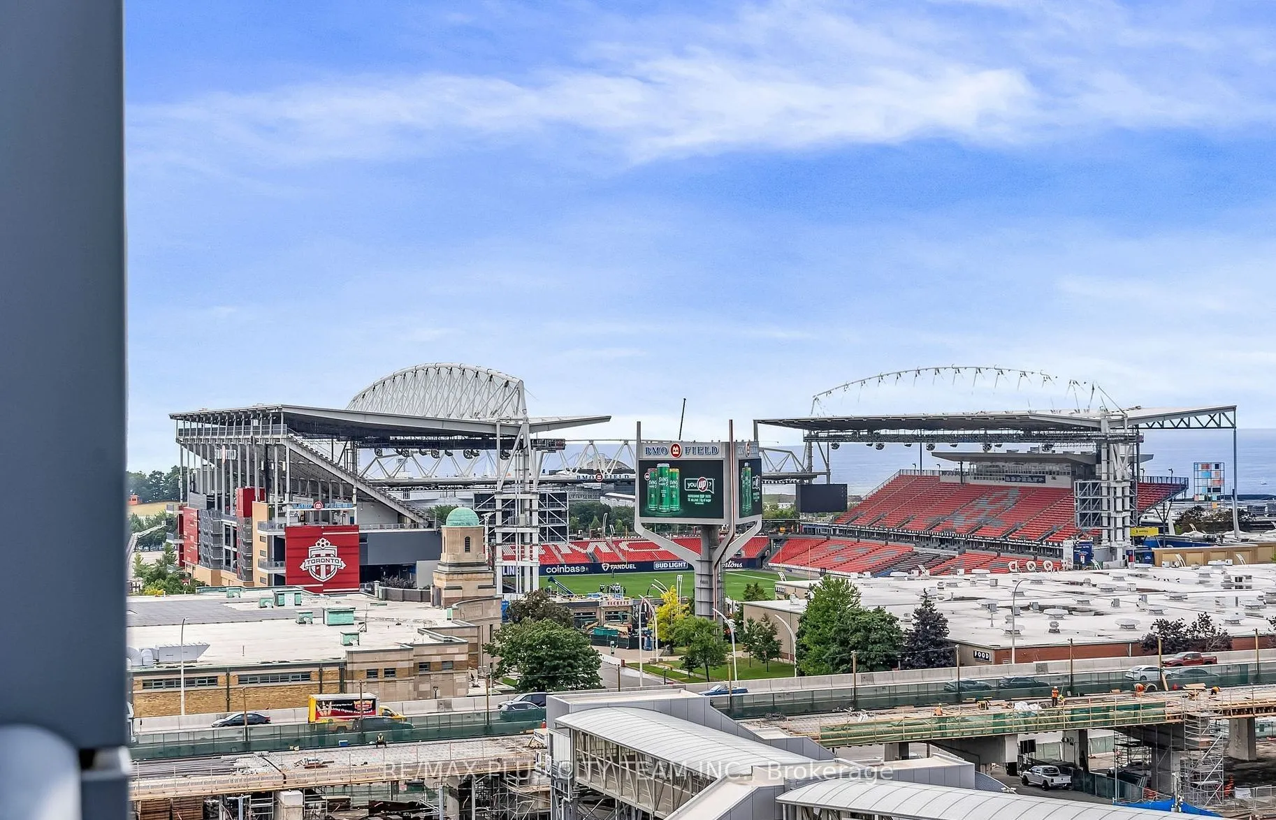 5 Hanna Avenue, #645