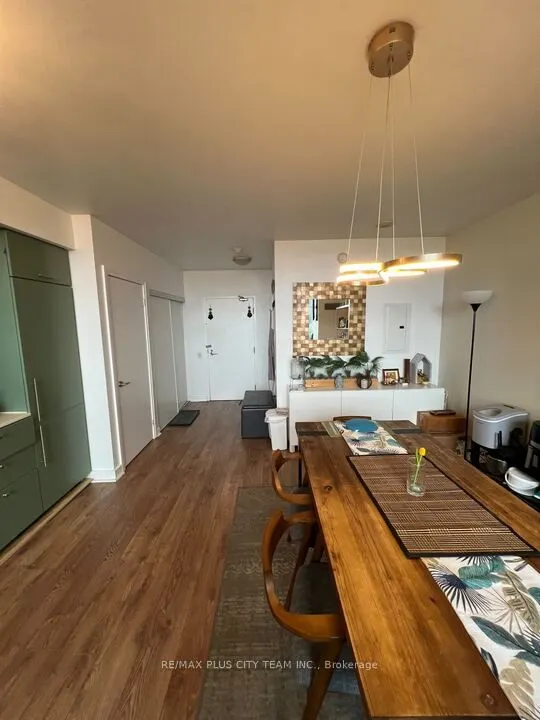 5 Hanna Avenue, #645