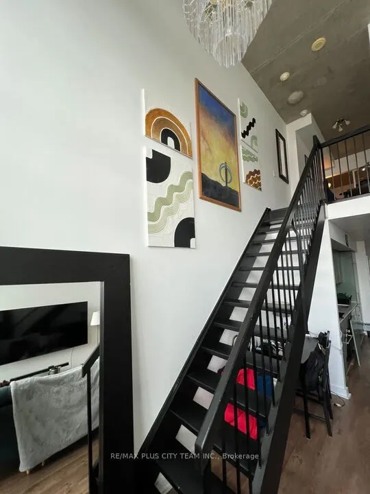 5 Hanna Avenue, #645