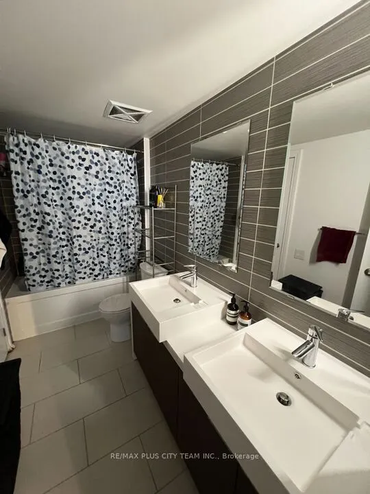 5 Hanna Avenue, #645