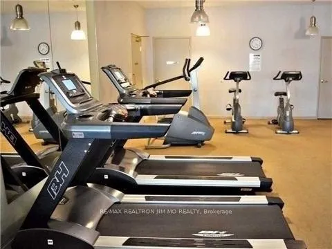 18 Spring Garden Avenue, #1707