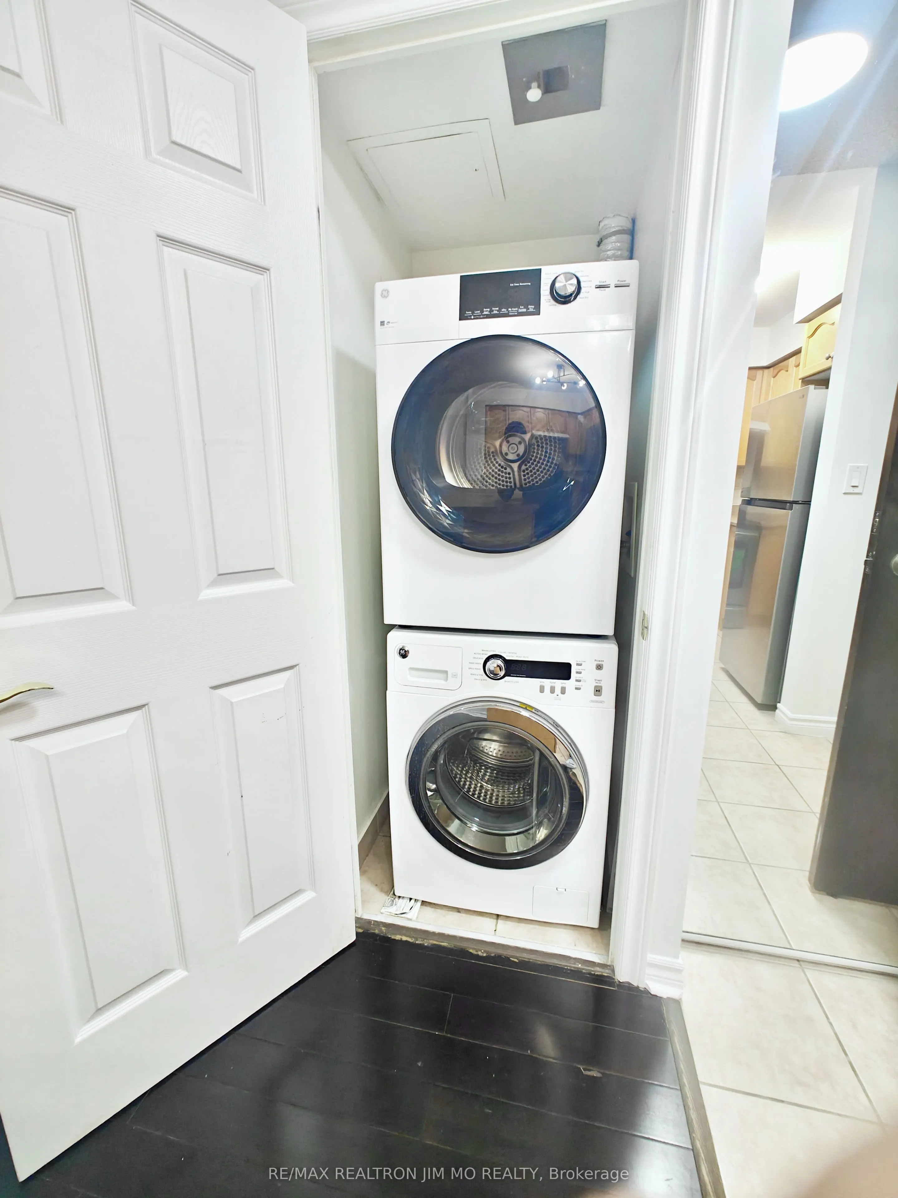 18 Spring Garden Avenue, #1707