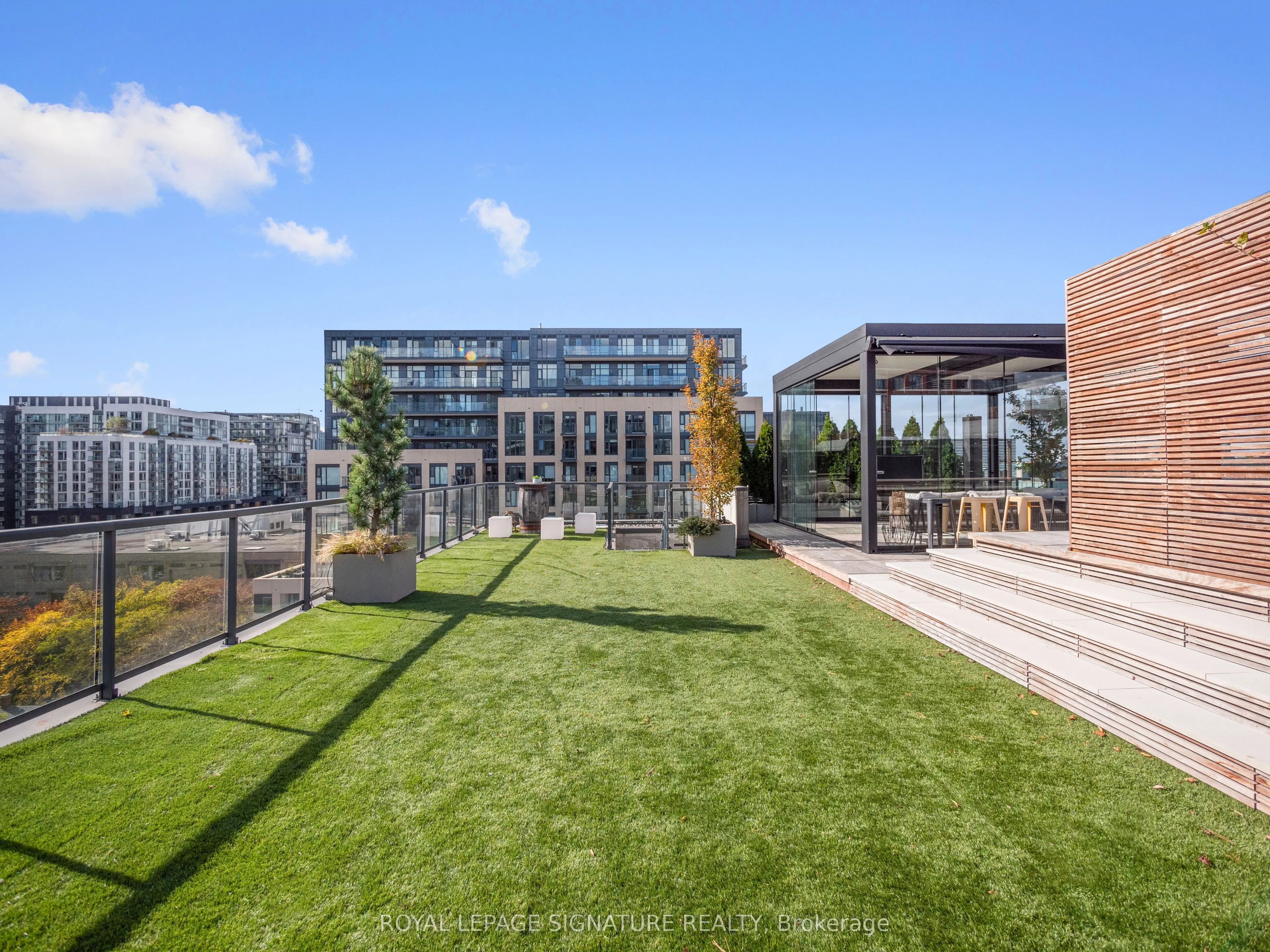 533 Richmond Street W, #PH2