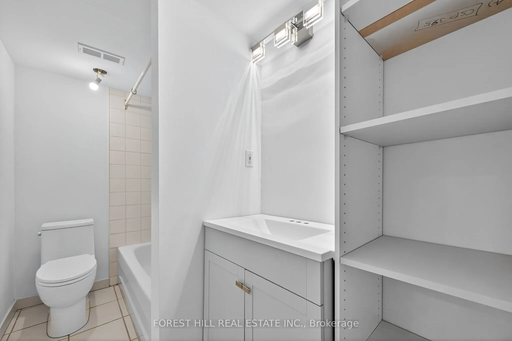 19 Candis - lower level Drive