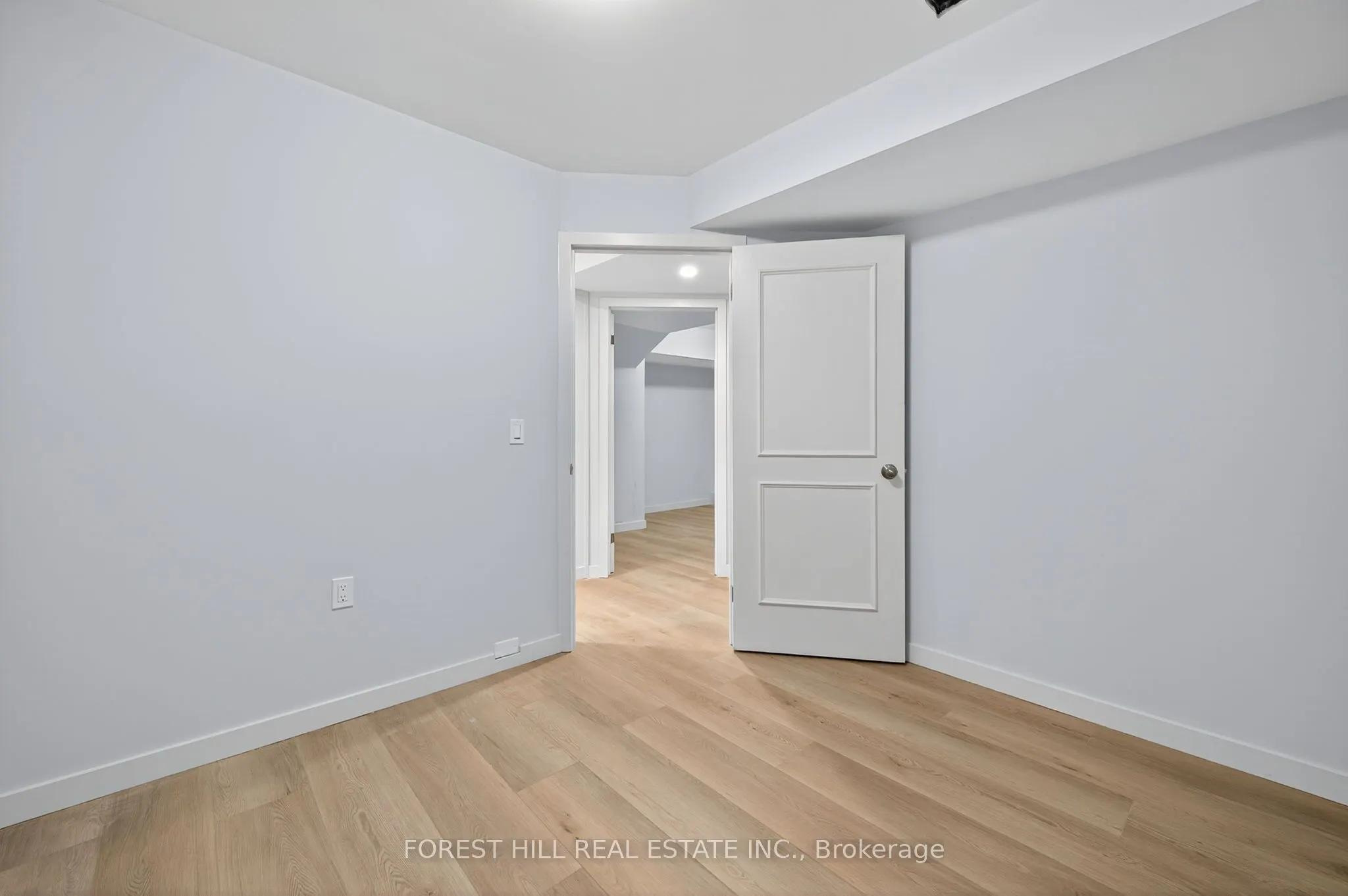 19 Candis - lower level Drive