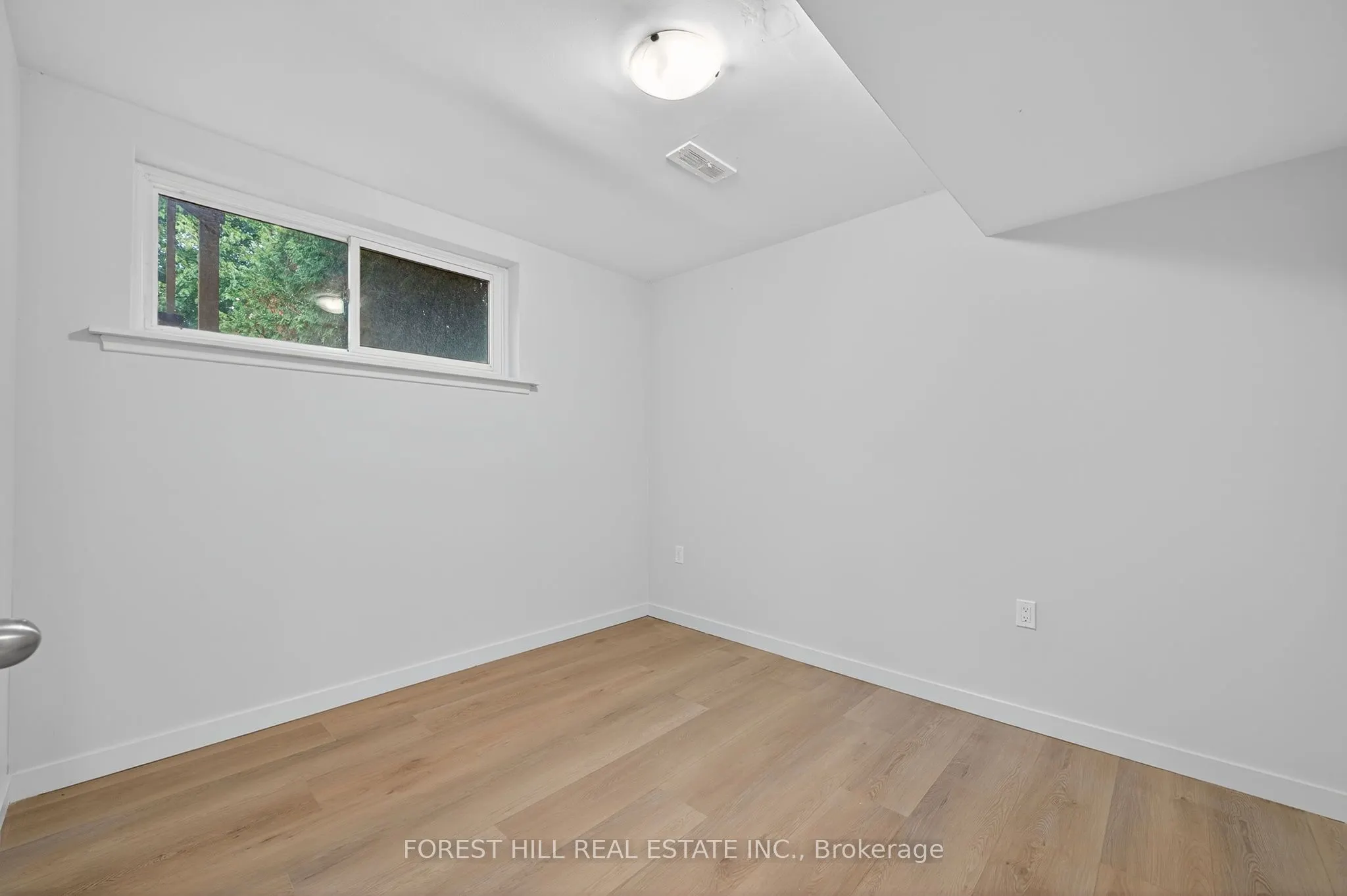 19 Candis - lower level Drive