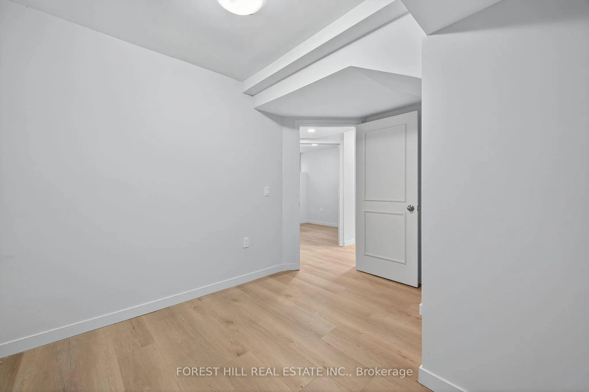 19 Candis - lower level Drive