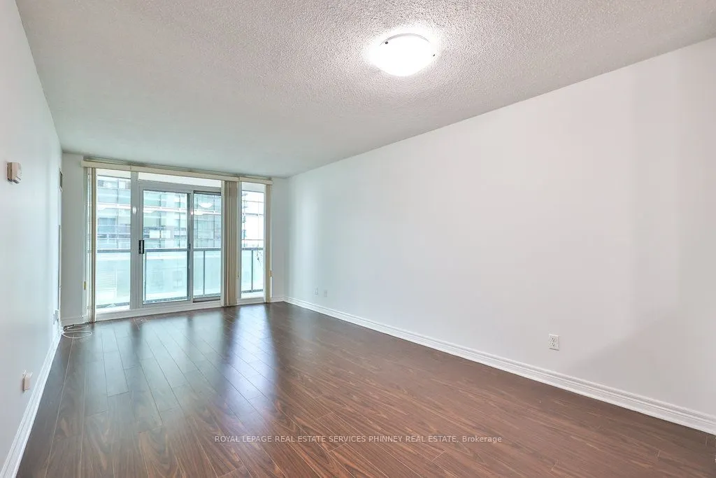 30 Grand Trunk Crescent, #708