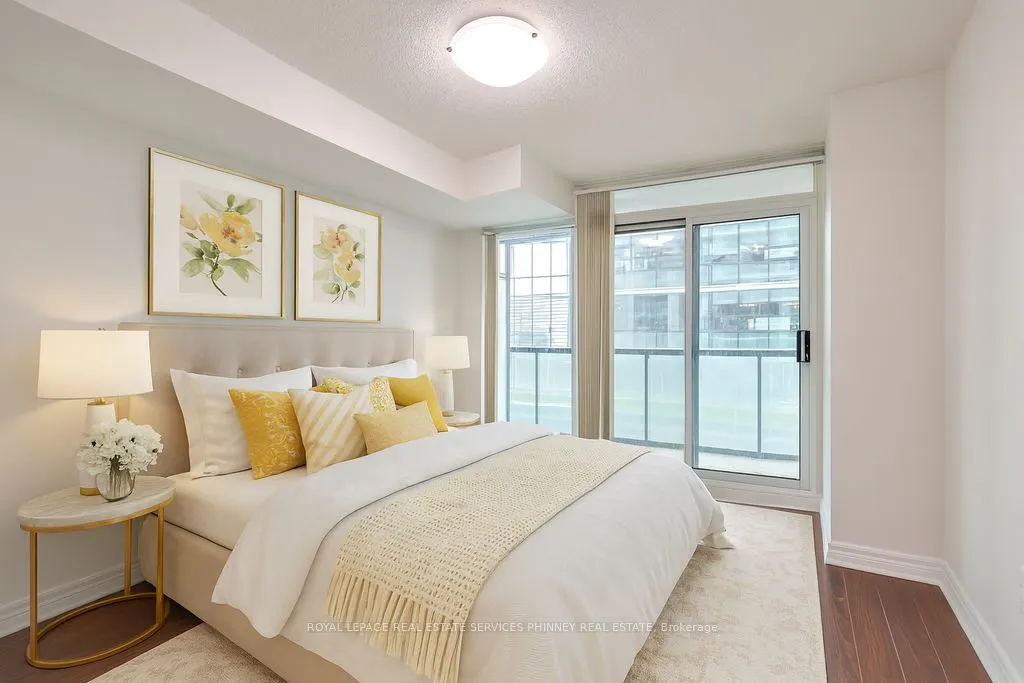 30 Grand Trunk Crescent, #708