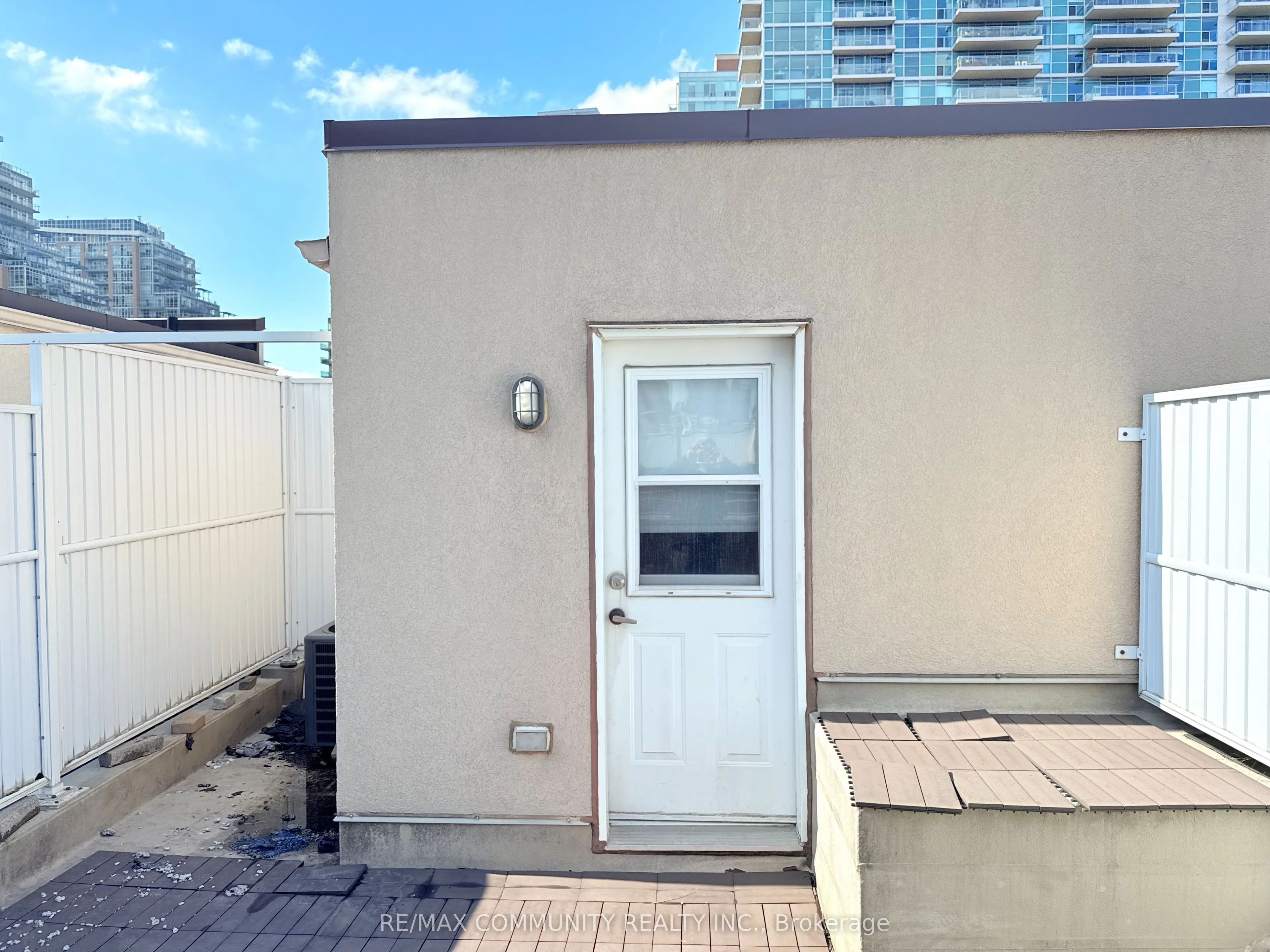 42 Western Battery Road #716