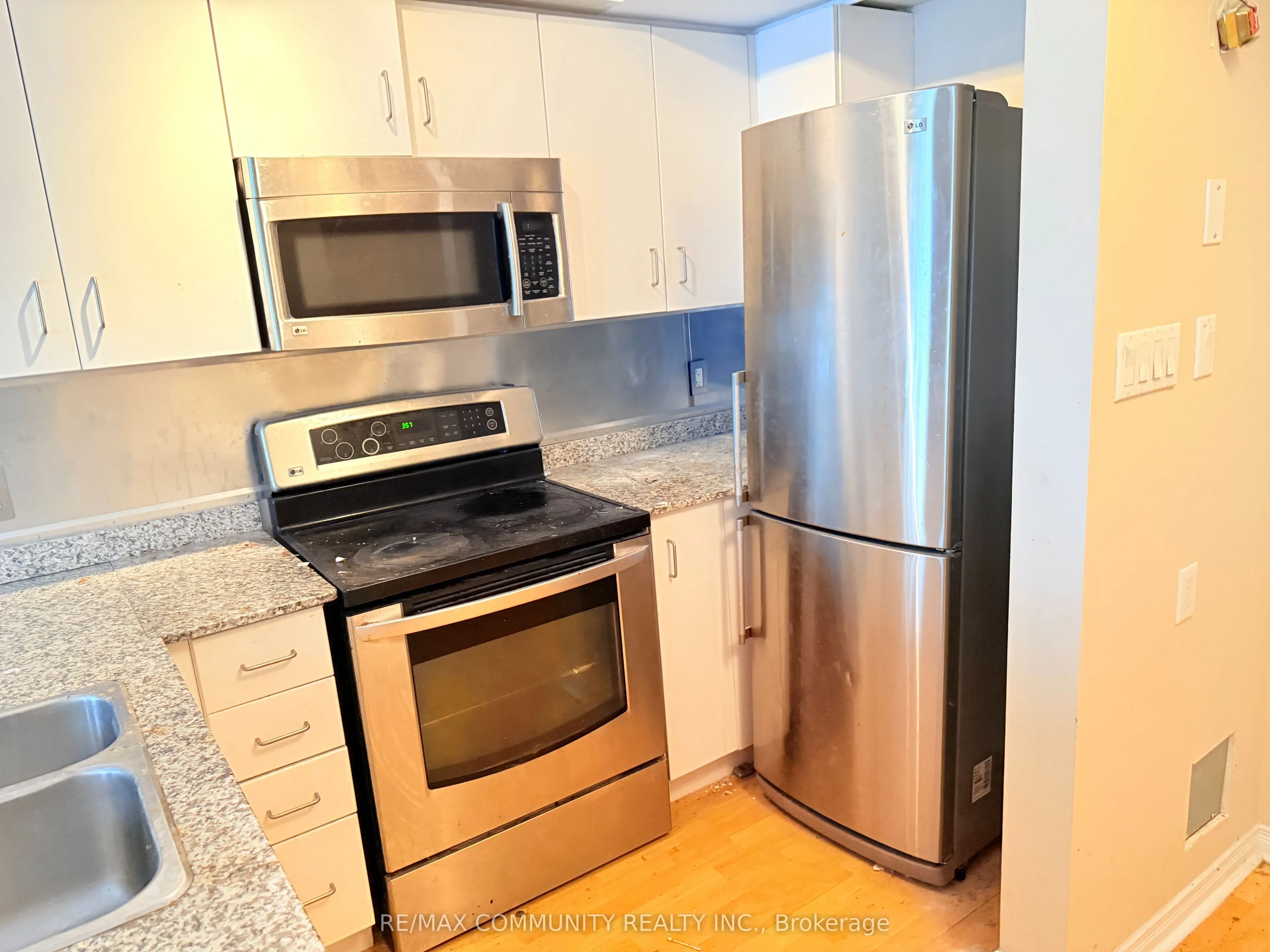 42 Western Battery Road #716