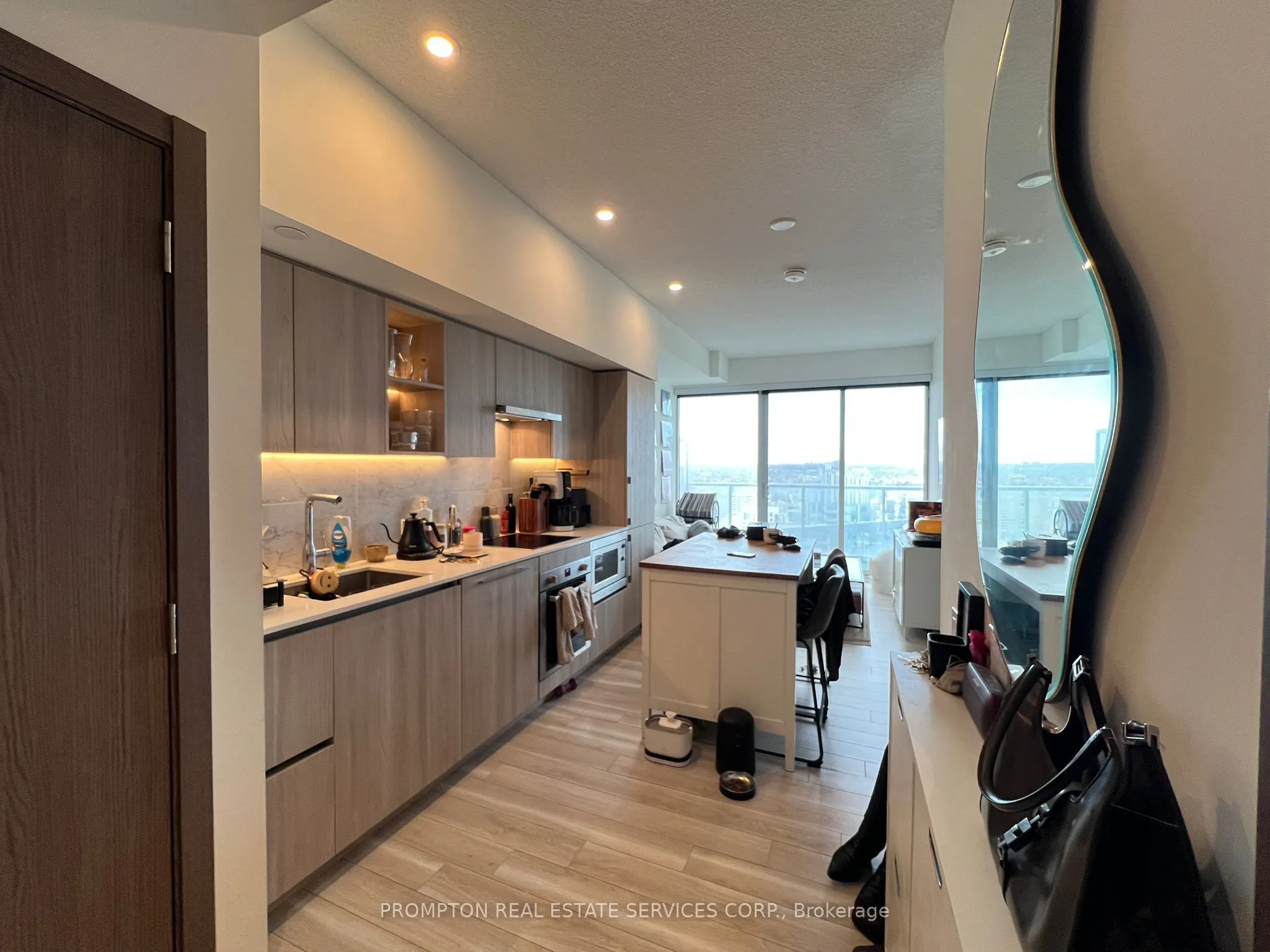 17 Bathurst Street, #4209