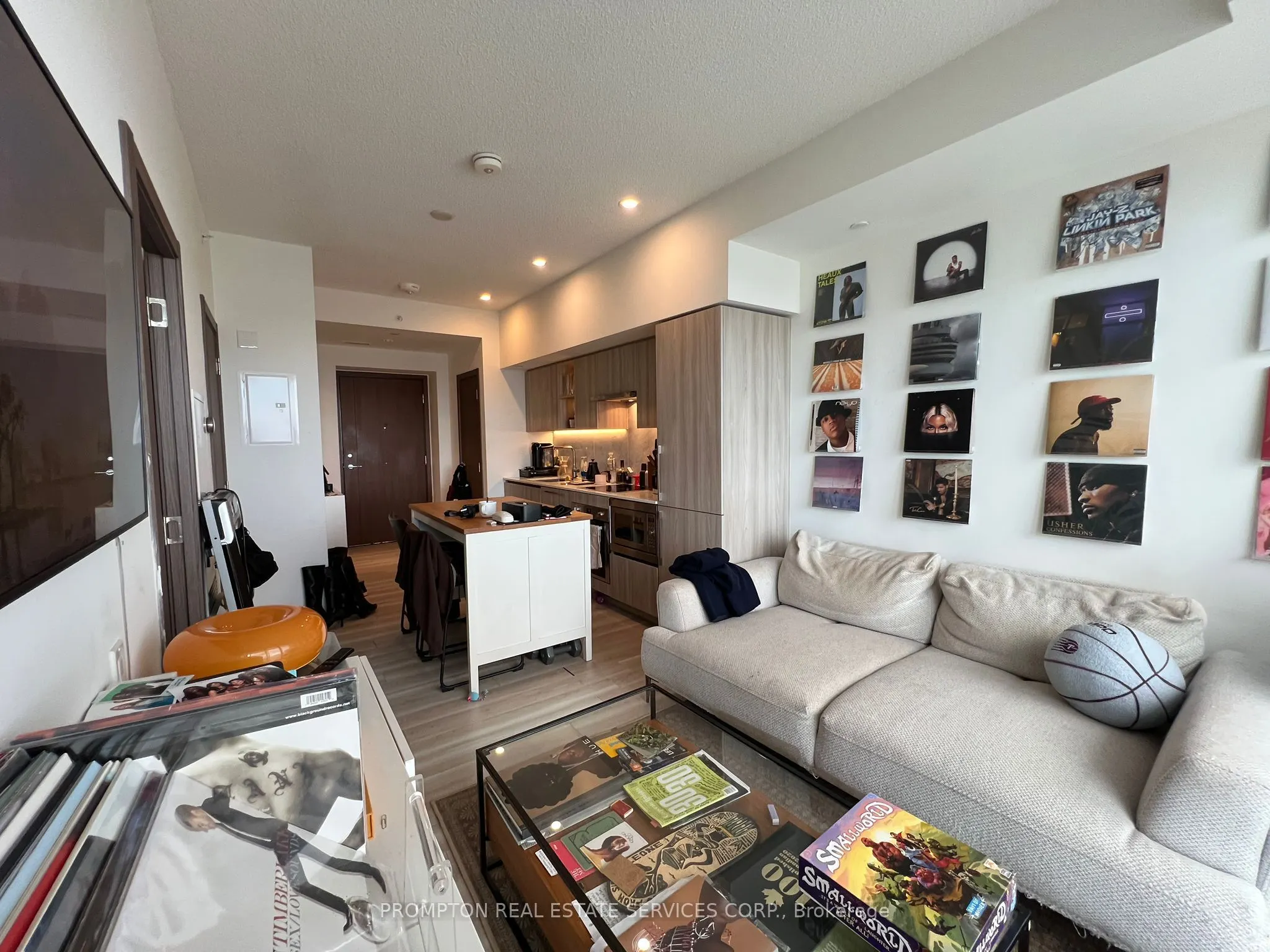 17 Bathurst Street, #4209