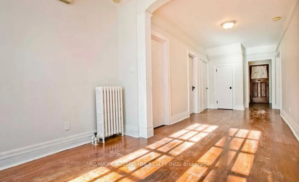 65 Lawrence Avenue E, #Main