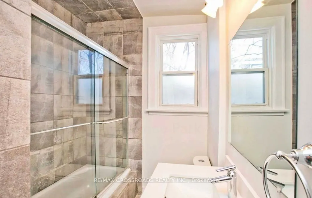 65 Lawrence Avenue E, #Main