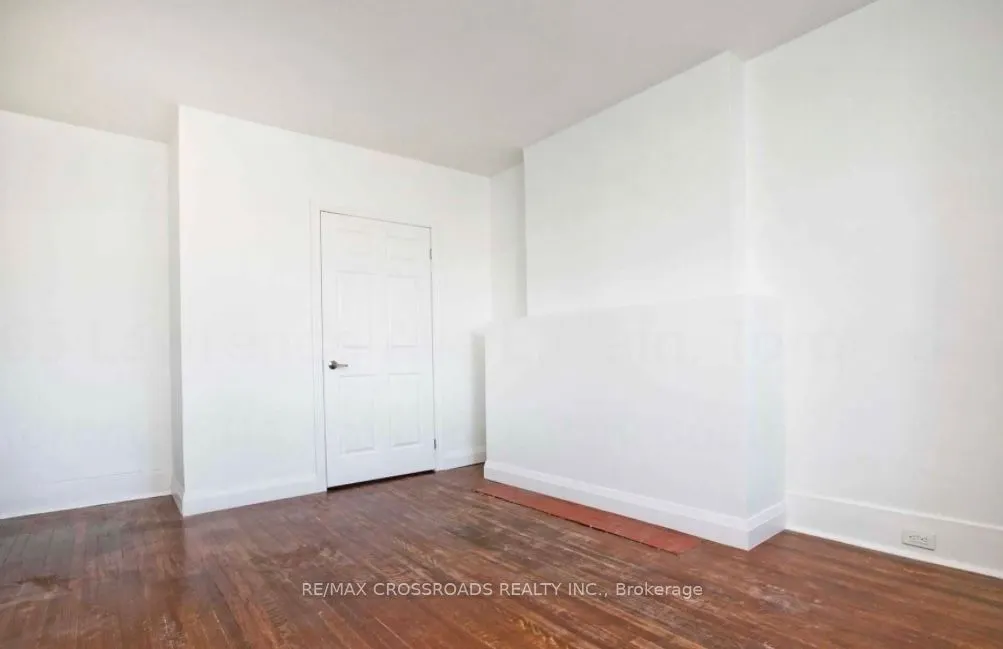 65 Lawrence Avenue E, #Main