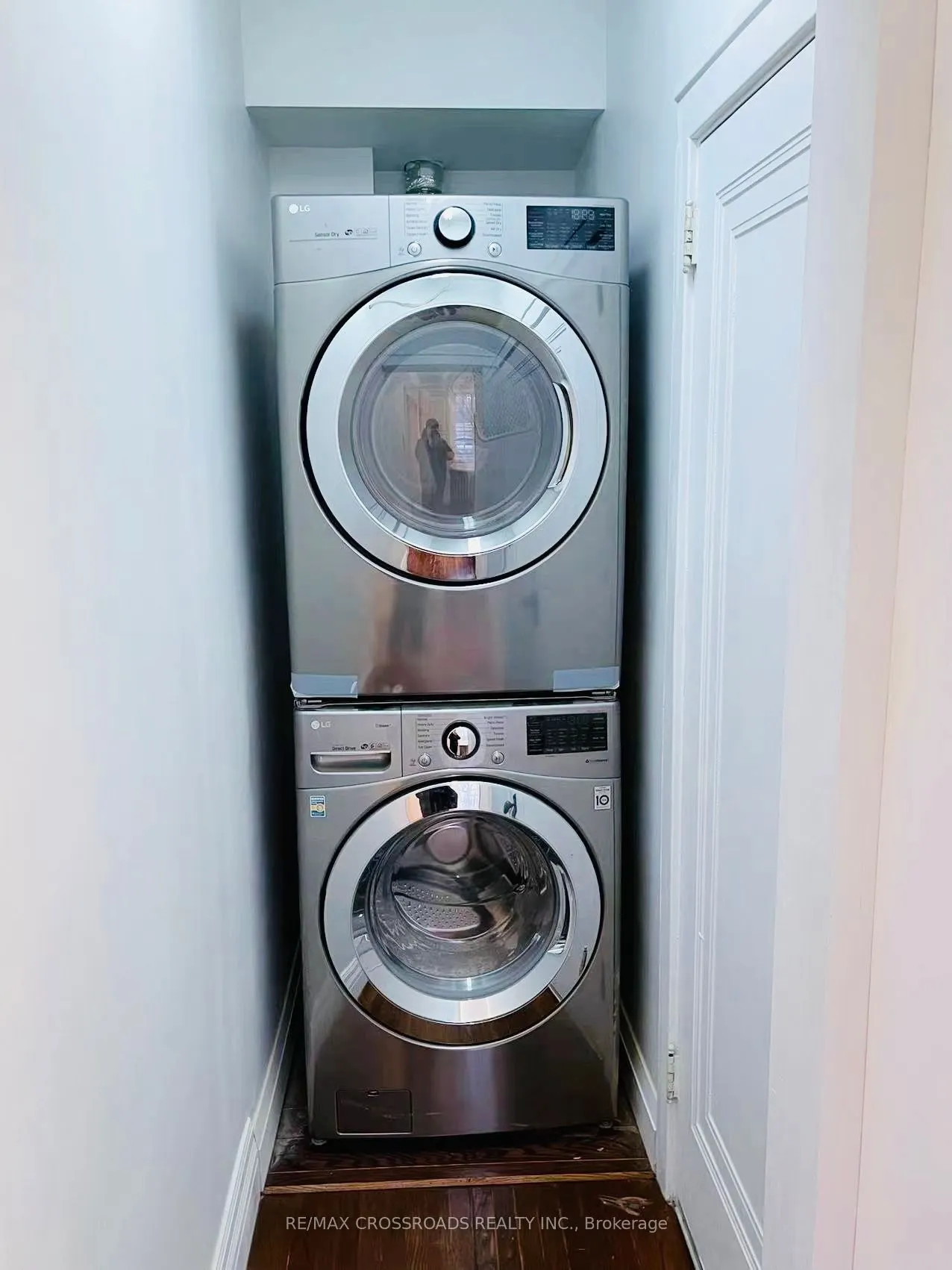 65 Lawrence Avenue E, #Main