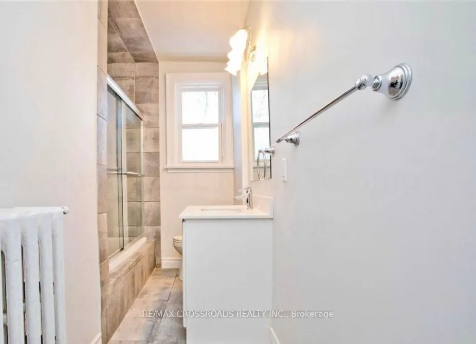 65 Lawrence Avenue E, #Main