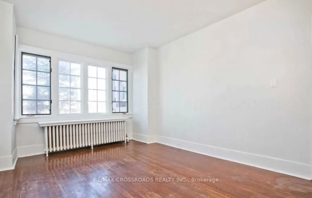 65 Lawrence Avenue E, #Main