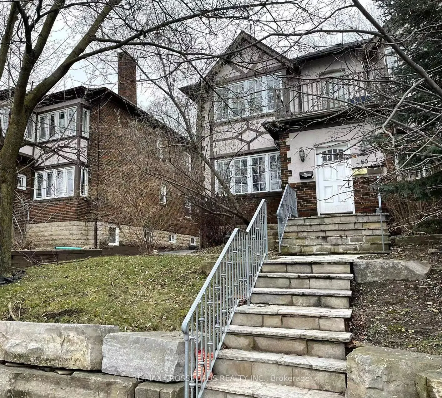 65 Lawrence Avenue E, #Main