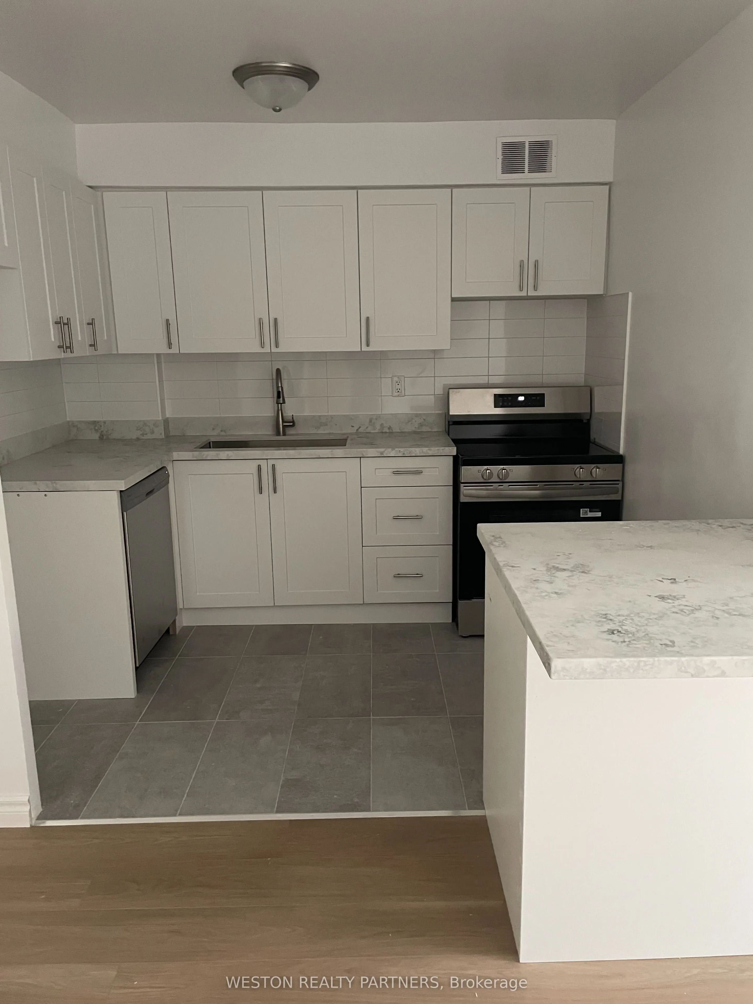 44 Walmer Road, #307