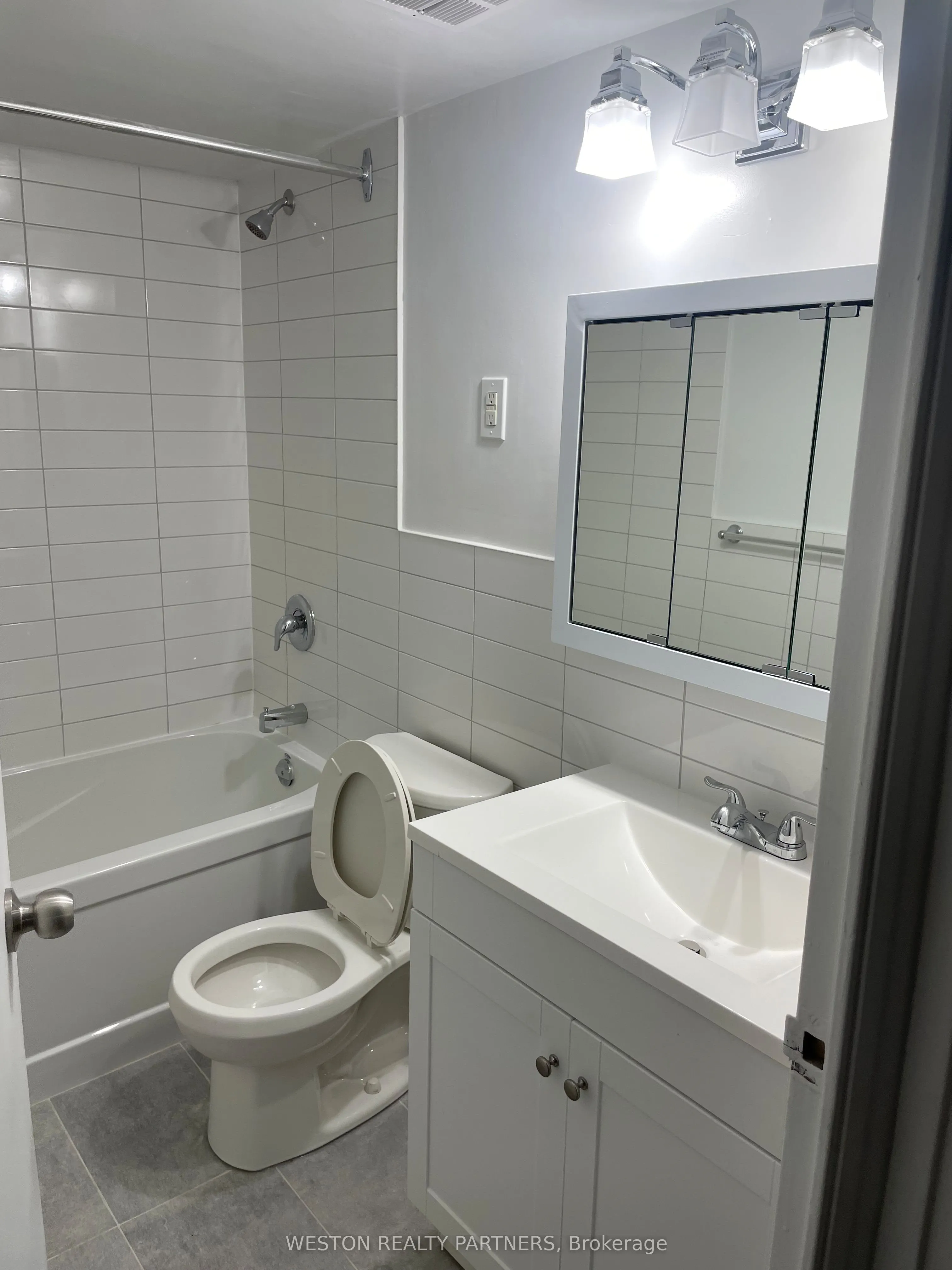 44 Walmer Road, #307