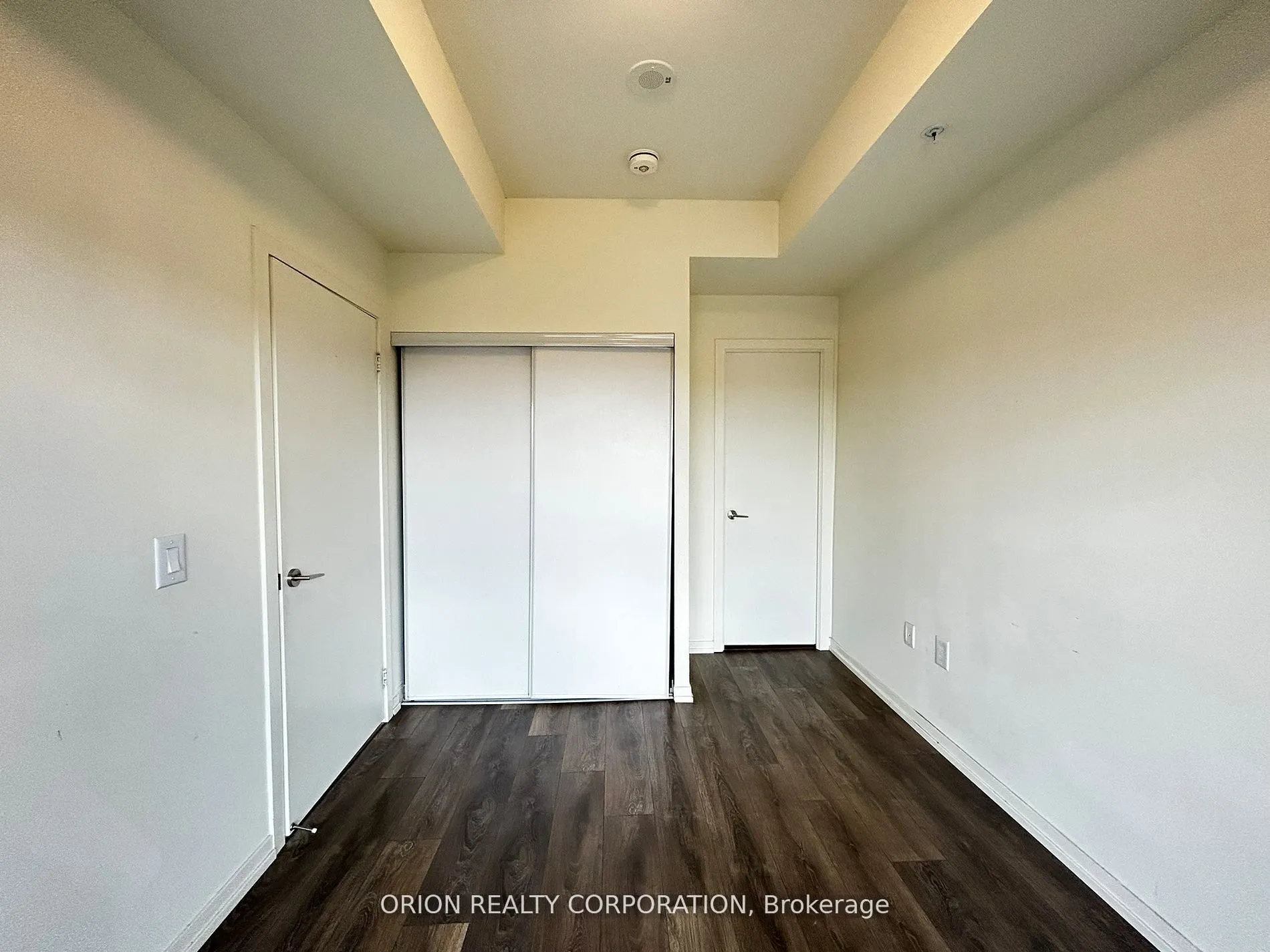 3237 Bayview Avenue, #906