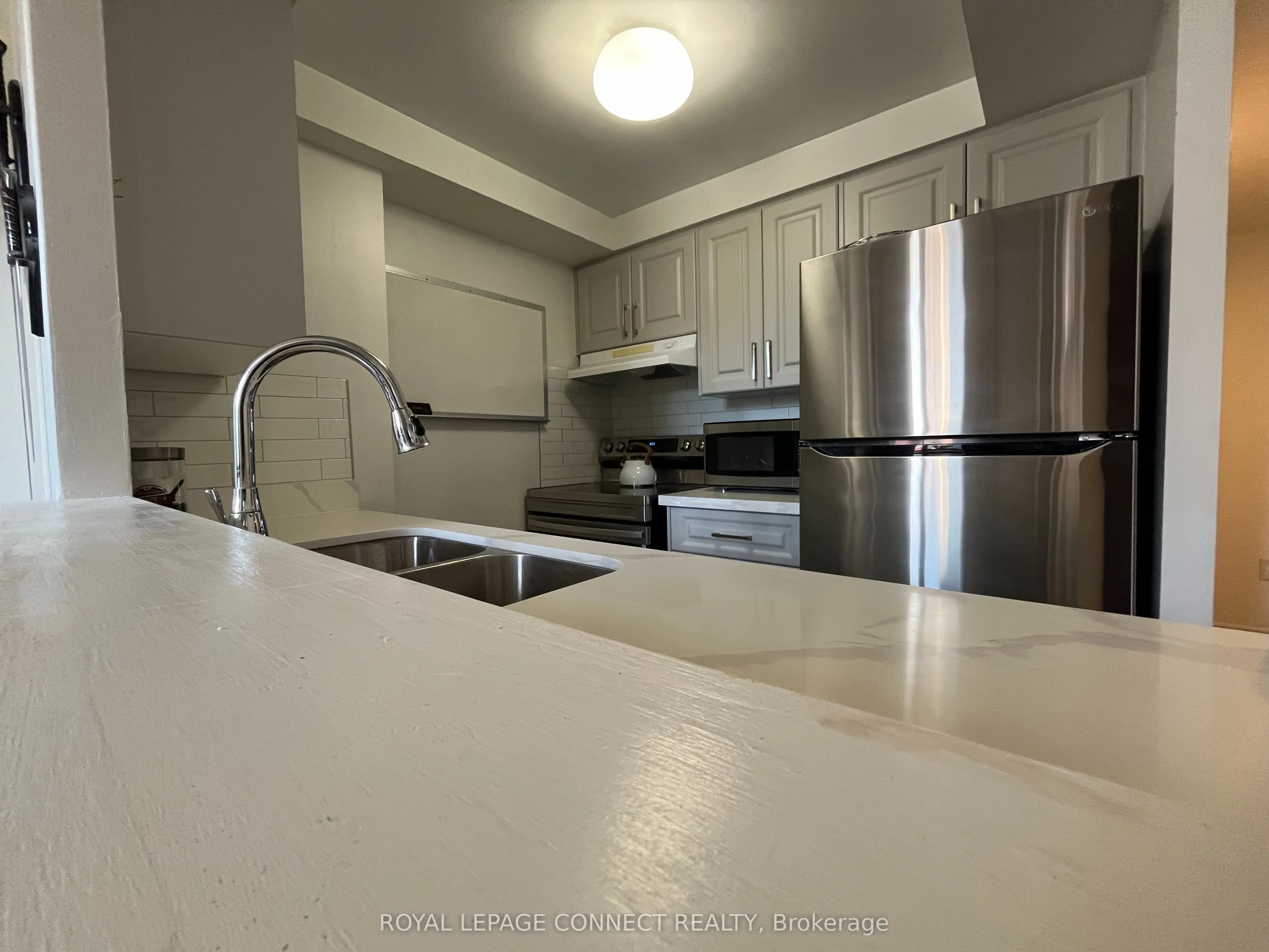 117 Gerrard Street, #601