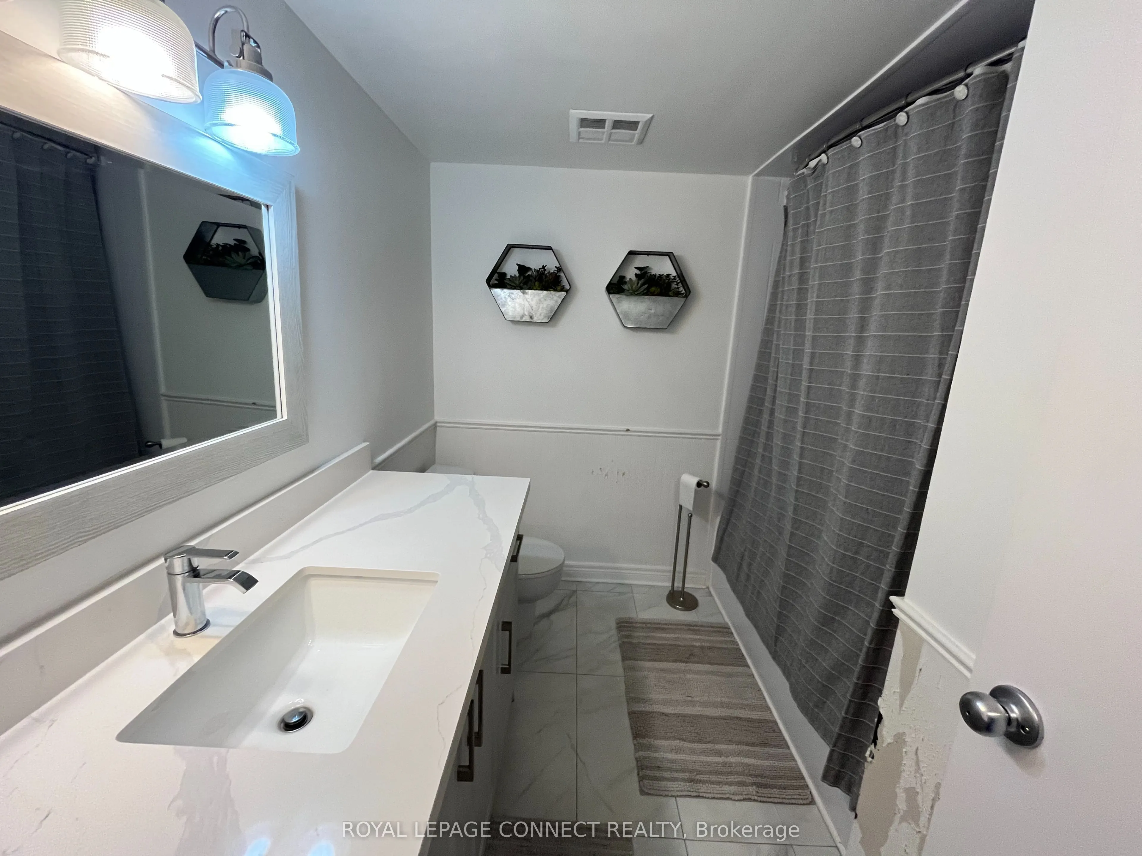 117 Gerrard Street, #601