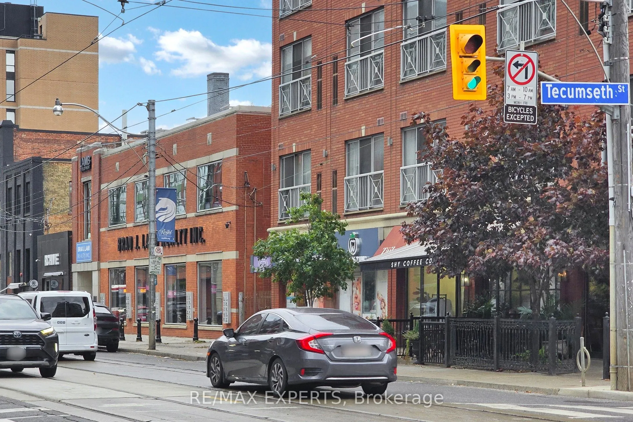 775 King Street W, #1013