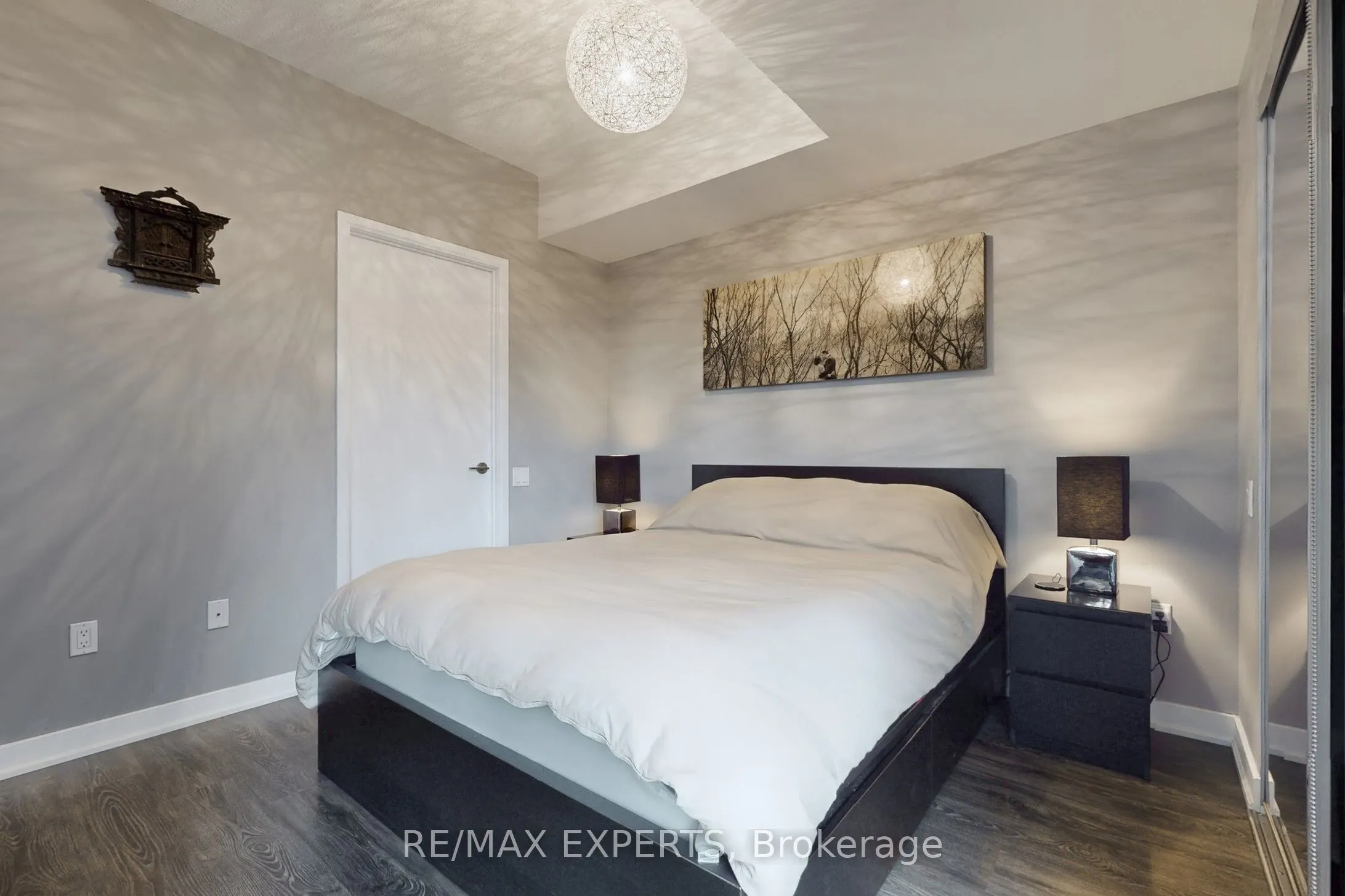 775 King Street W, #1013