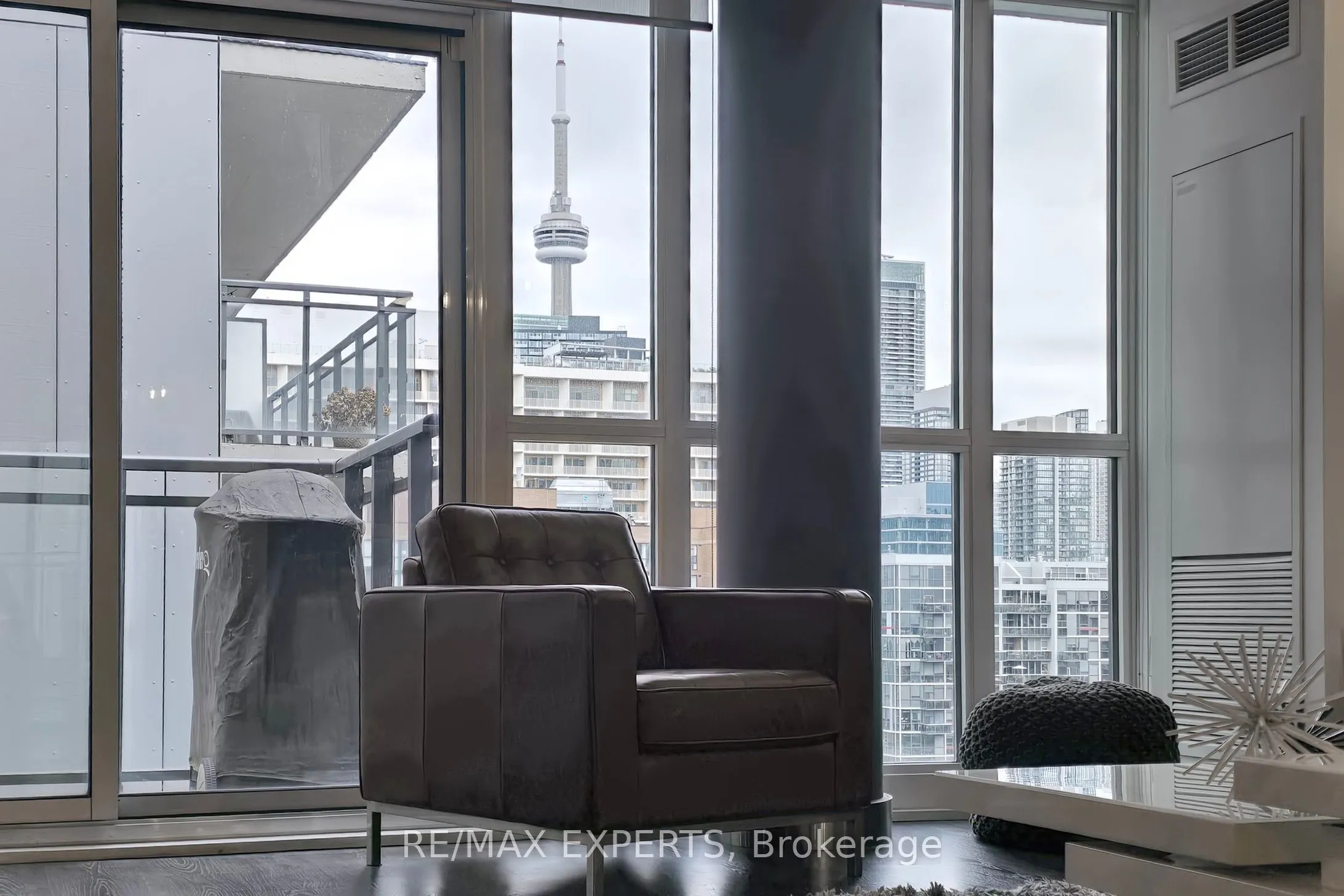 775 King Street W, #1013