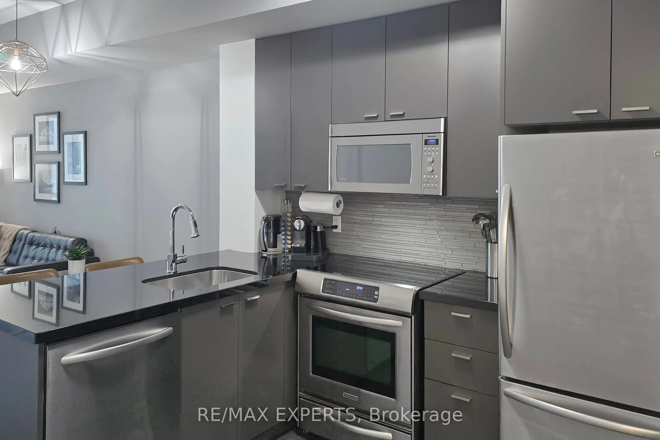 775 King Street W, #1013