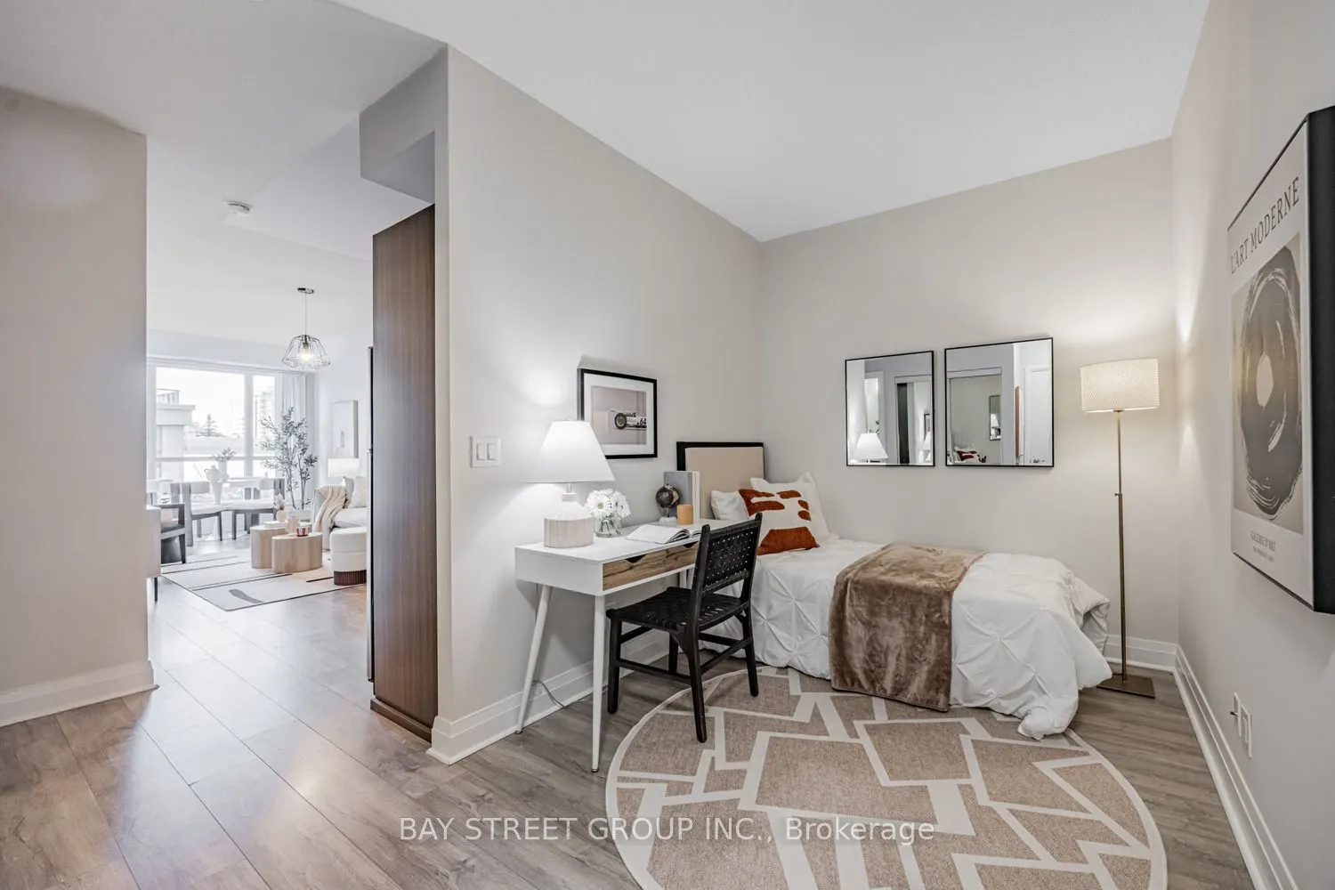 17 Kenaston Gardens, #413