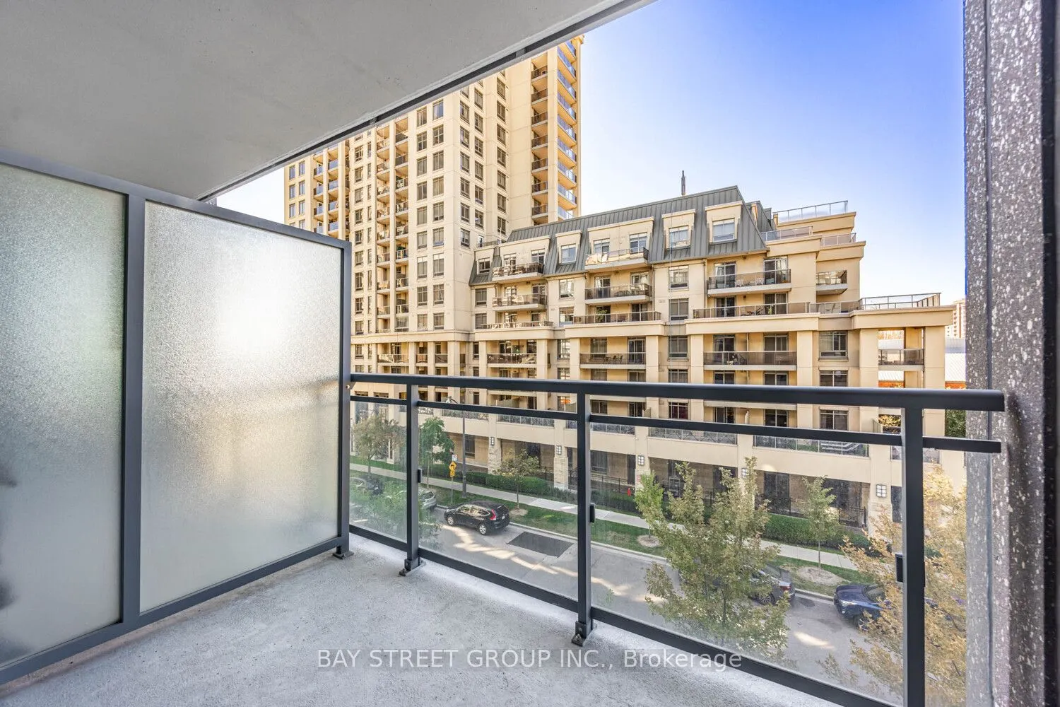 17 Kenaston Gardens, #413