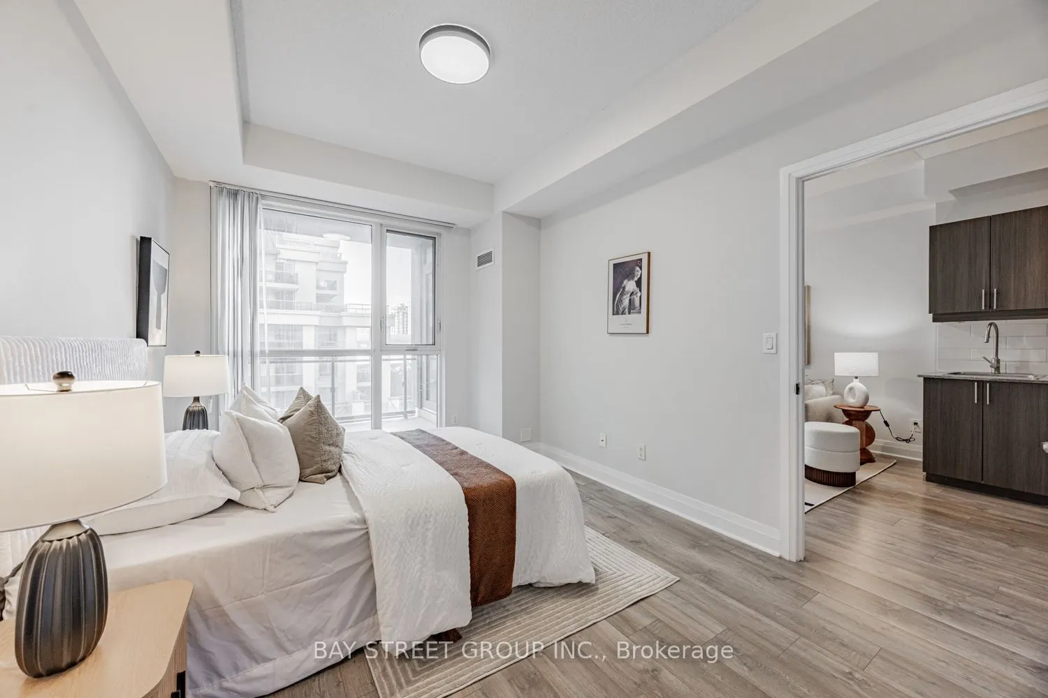 17 Kenaston Gardens, #413