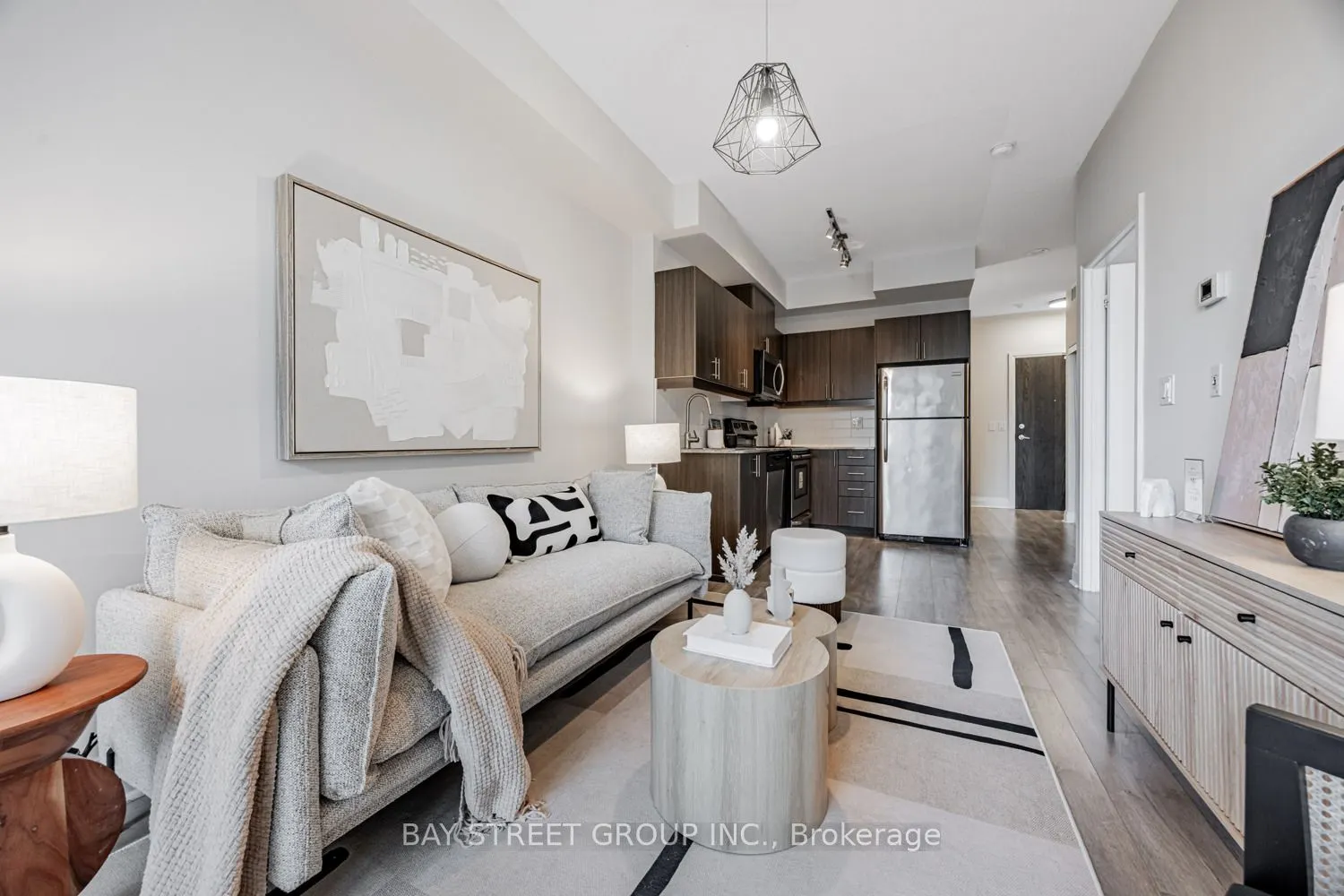 17 Kenaston Gardens, #413