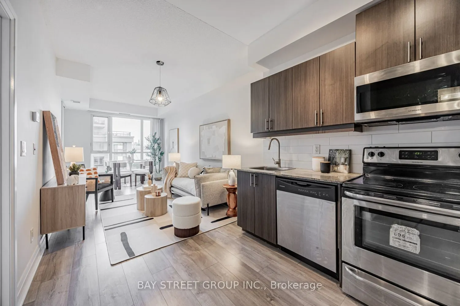 17 Kenaston Gardens, #413