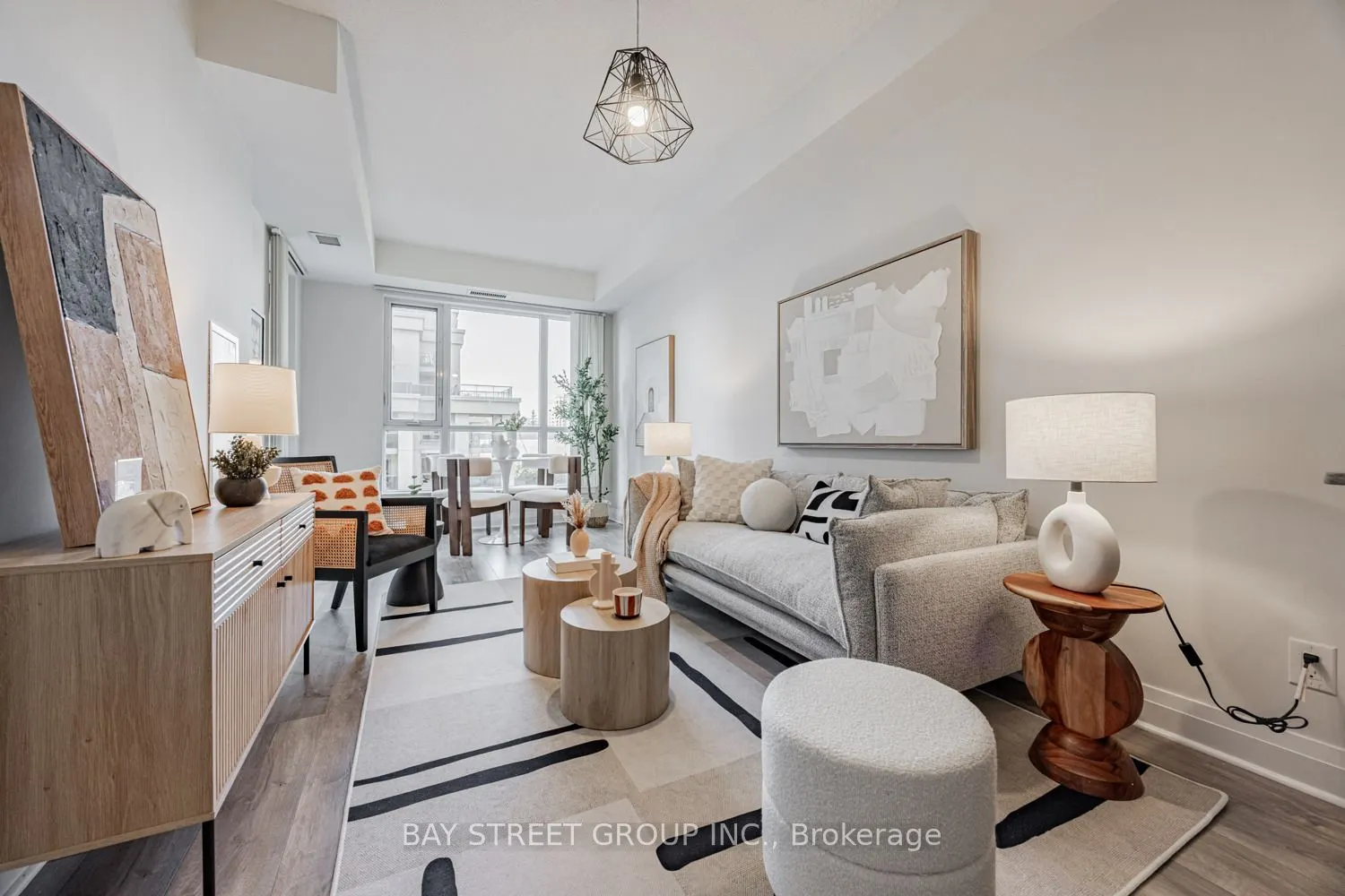 17 Kenaston Gardens, #413