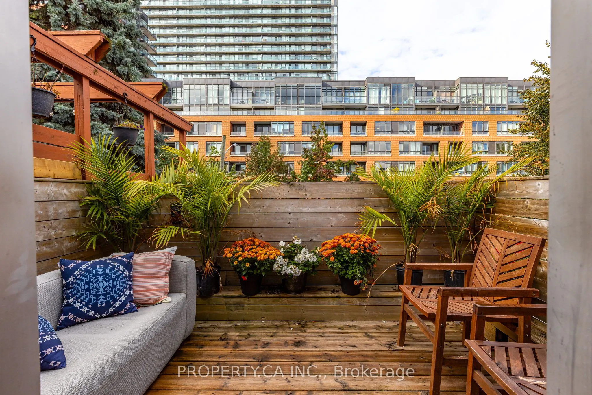 64 Dovercourt Road, #1