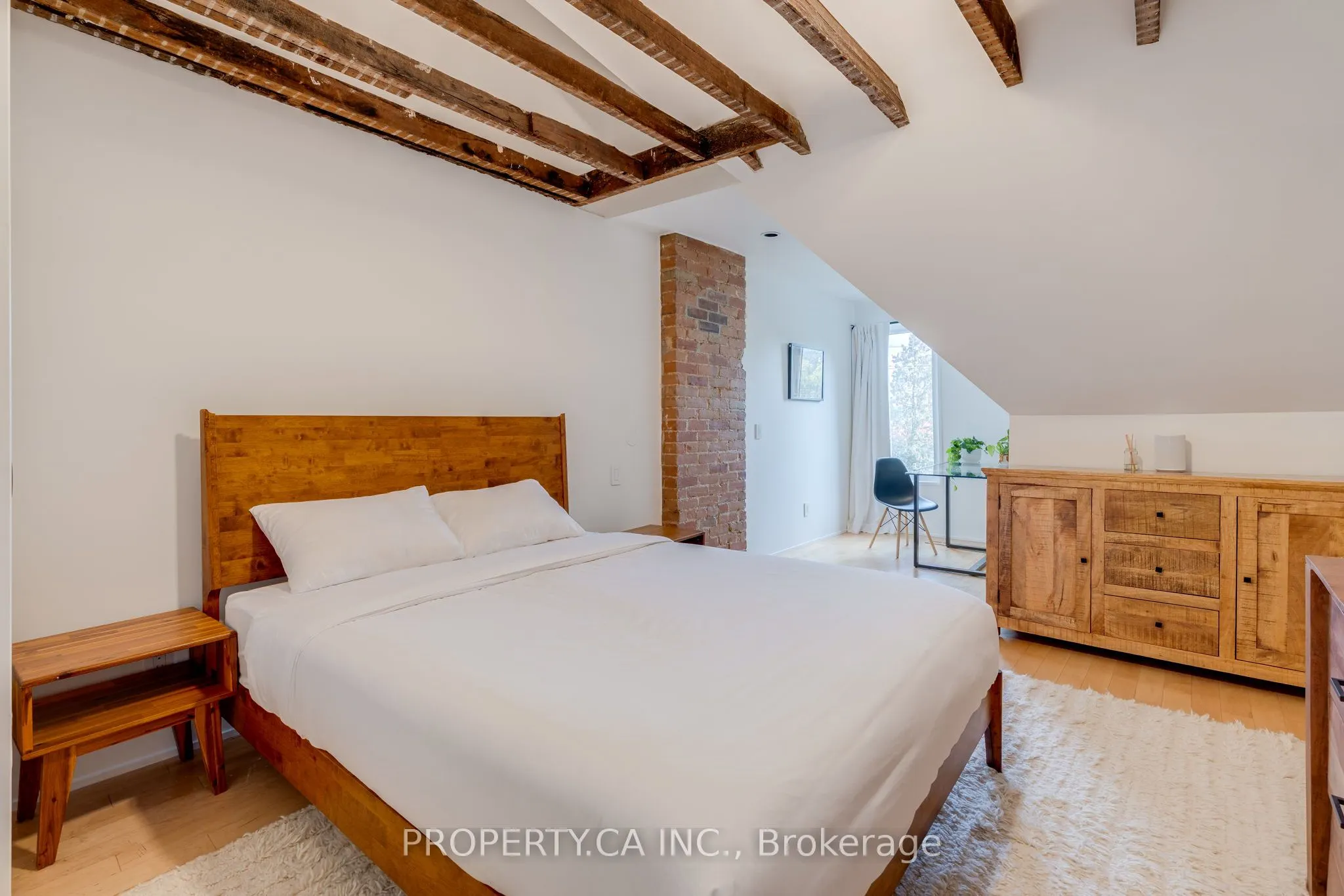 64 Dovercourt Road, #1