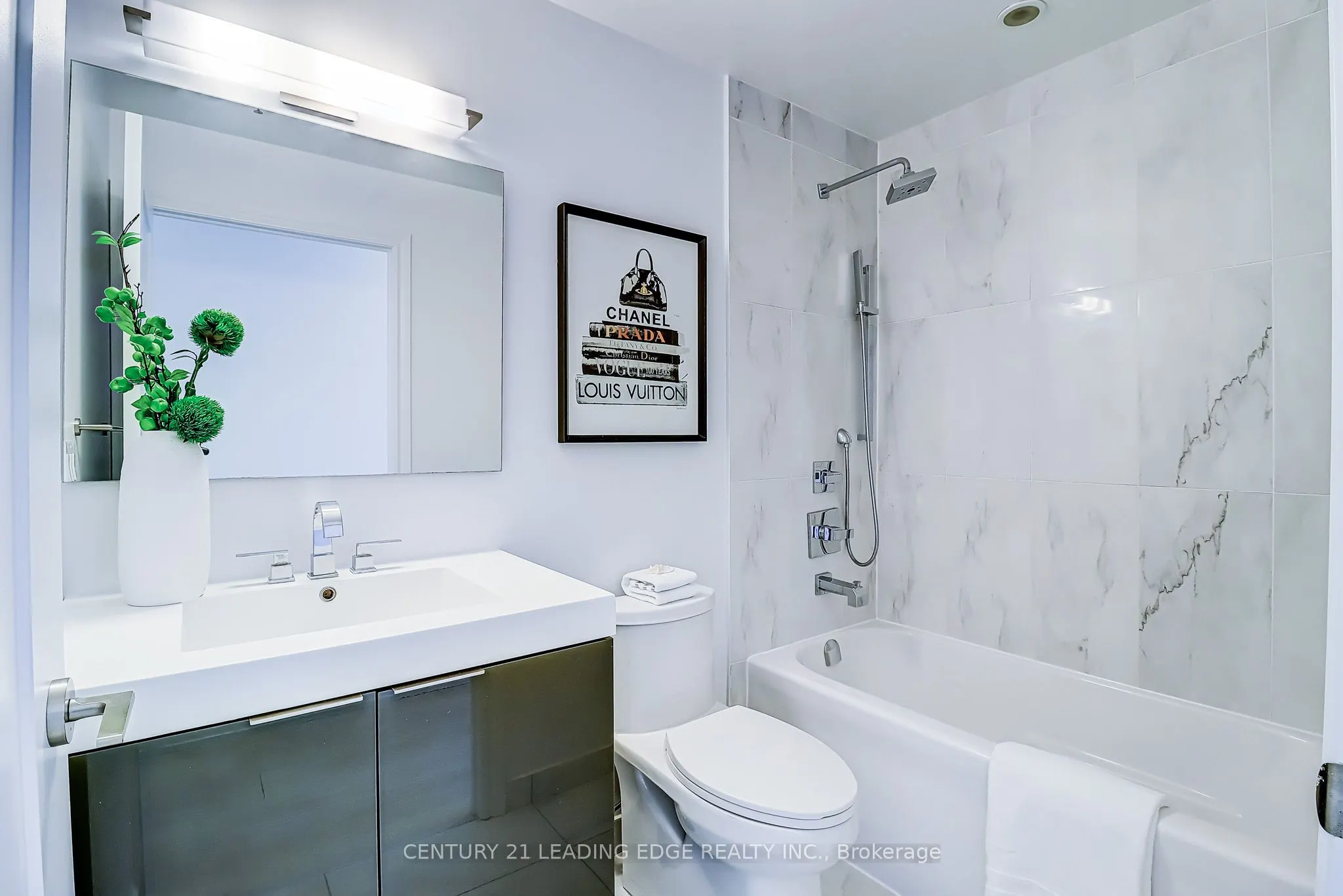 318 Richmond Street, #3904