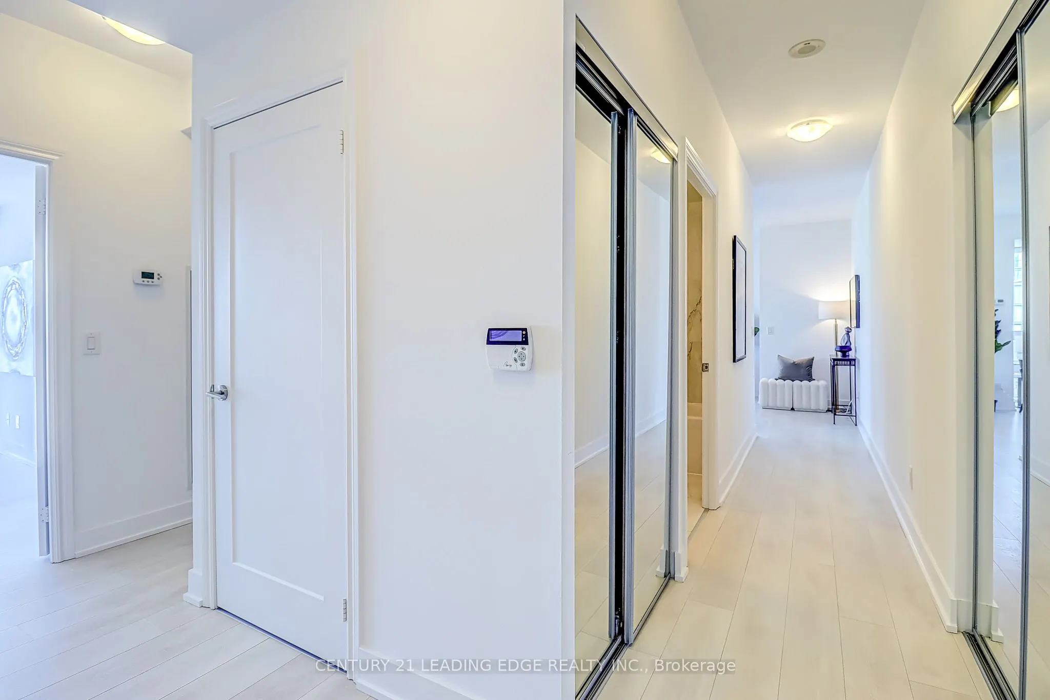 318 Richmond Street, #3904