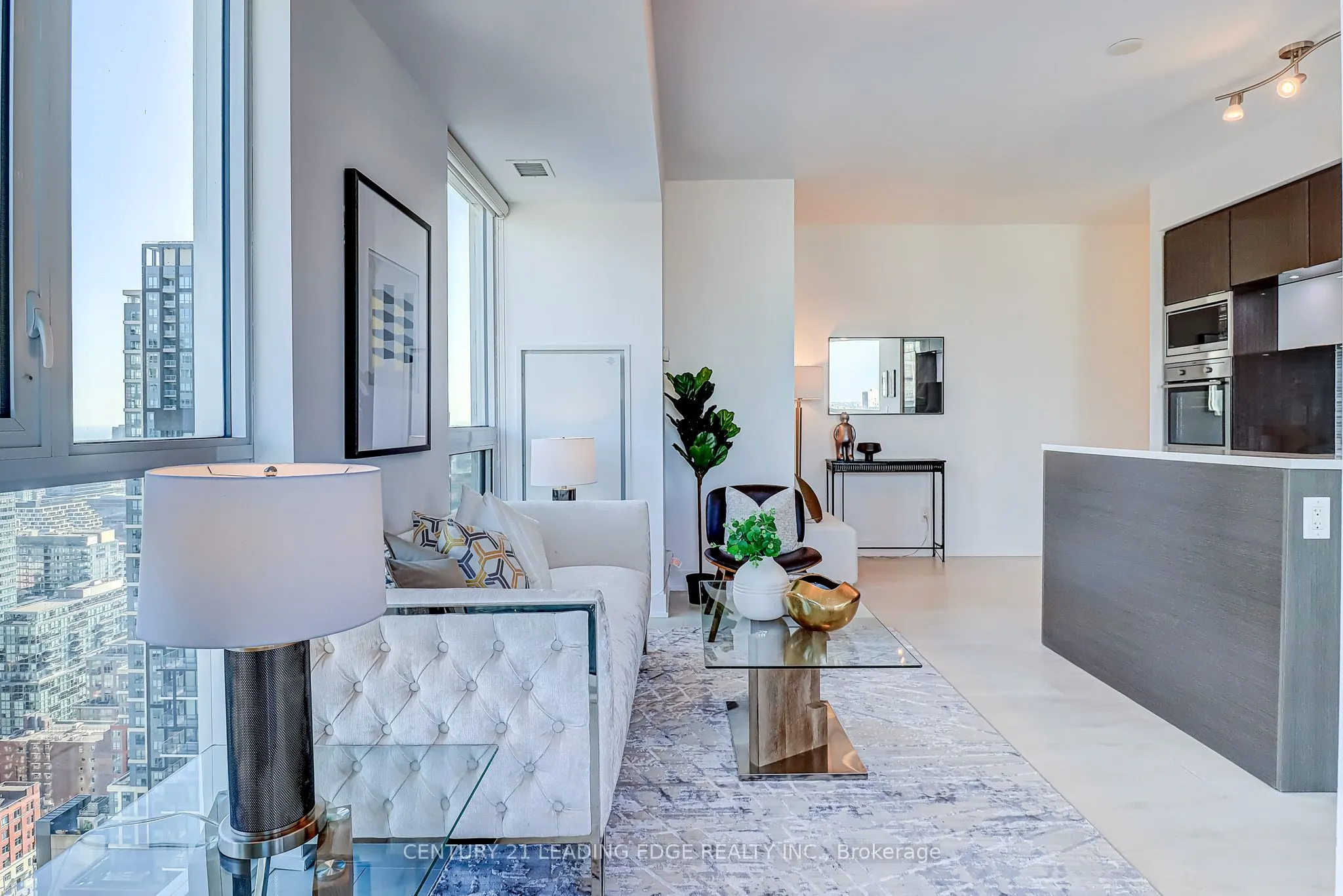 318 Richmond Street, #3904